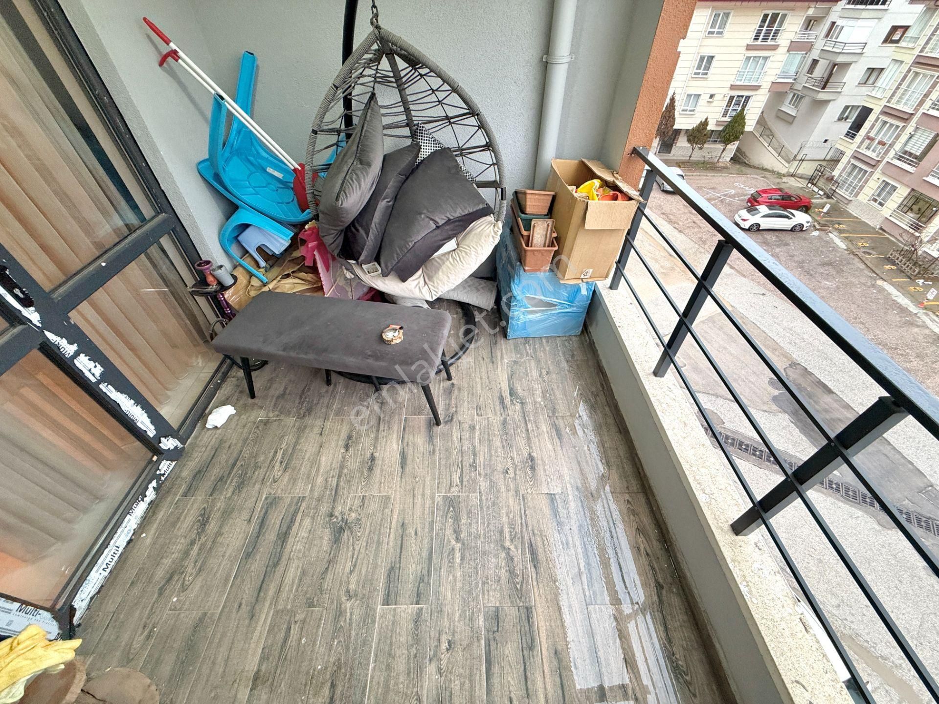 Nam-ak Emlak'tan Kapalı Otoparklı Asansörlü Yeni Binada Güney Cephe 3+1 Daire - Görsel 7