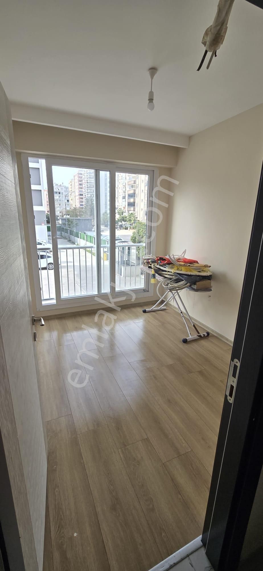 Adana Çukurovada Yurt Mahallesinde Doğalgazlı 3+1 Kiralık Fırsat Daire - Görsel 14