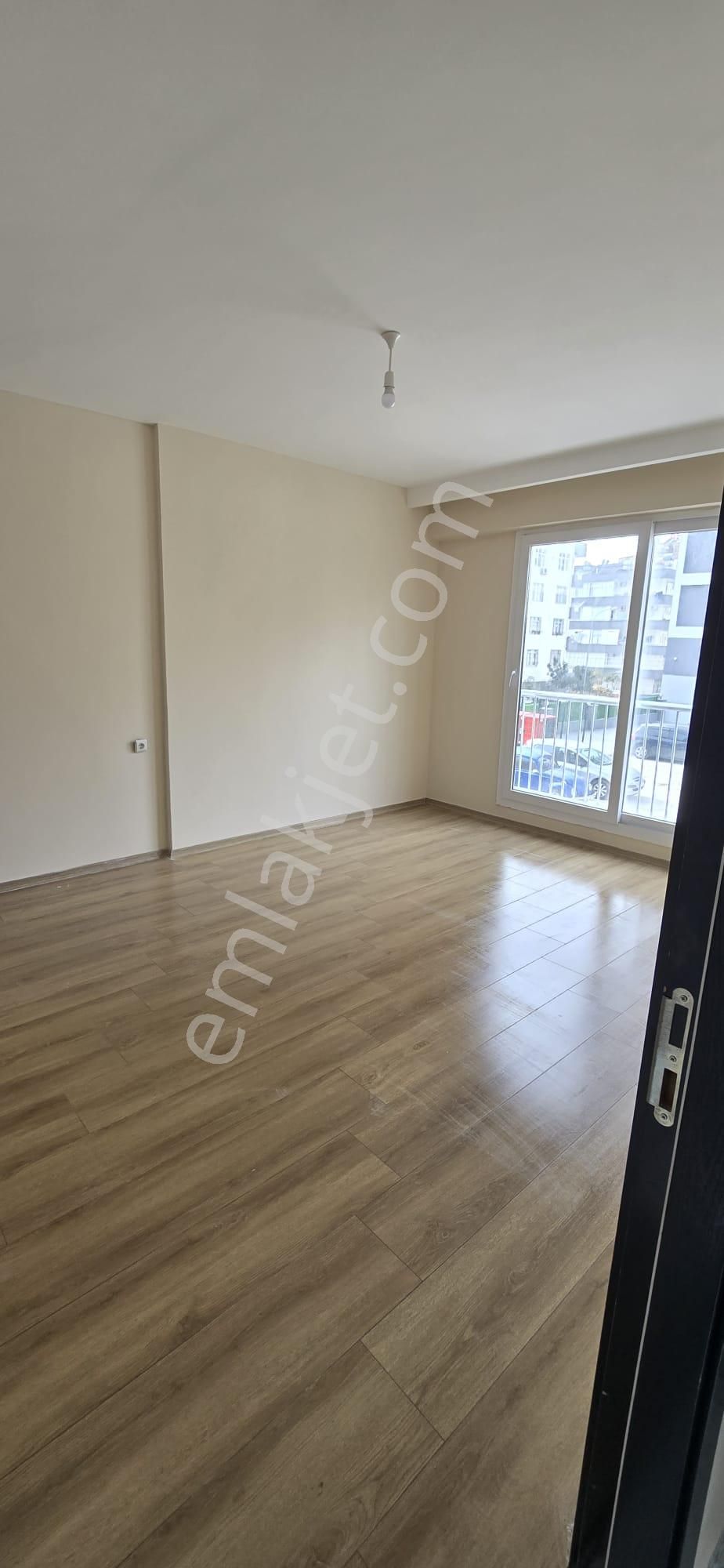 Adana Çukurovada Yurt Mahallesinde Doğalgazlı 3+1 Kiralık Fırsat Daire - Görsel 13
