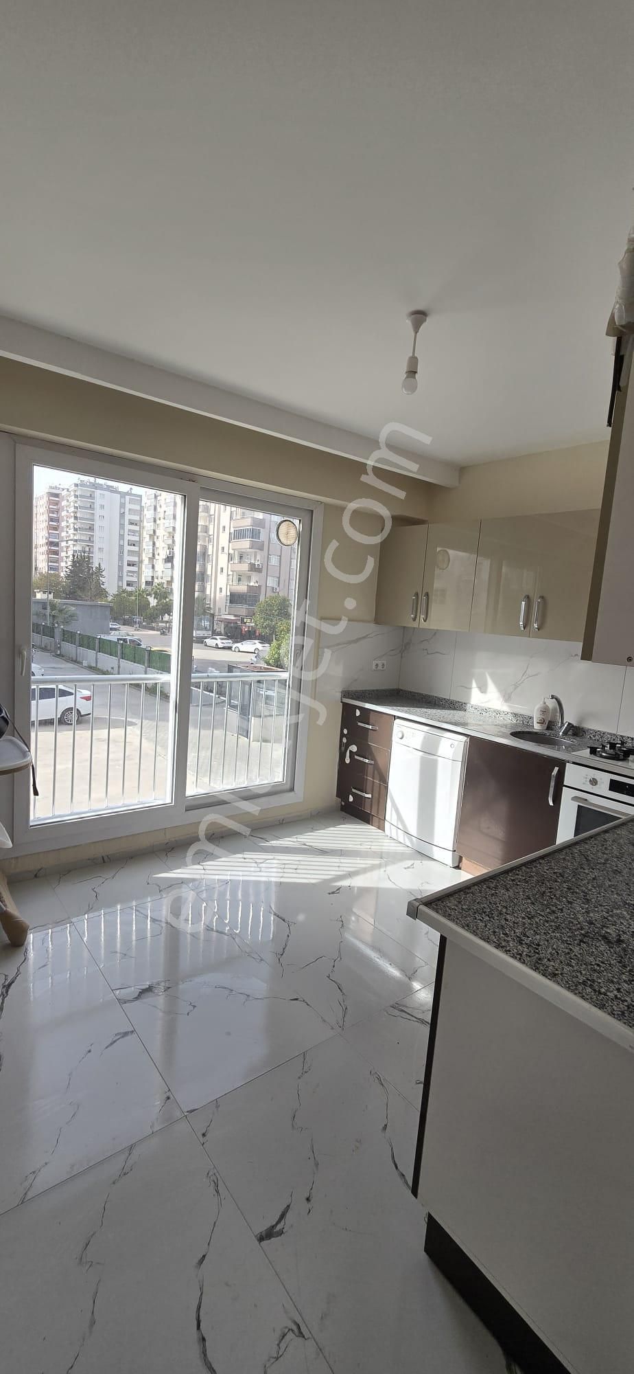Adana Çukurovada Yurt Mahallesinde Doğalgazlı 3+1 Kiralık Fırsat Daire - Görsel 8