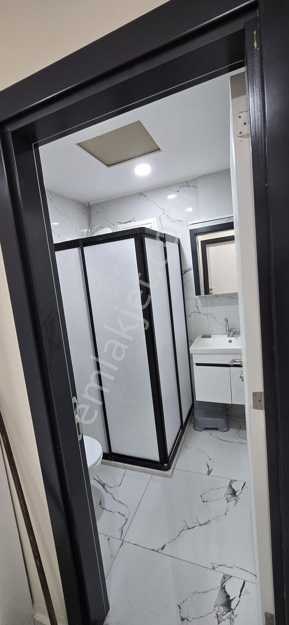 Adana Çukurovada Yurt Mahallesinde Doğalgazlı 3+1 Kiralık Fırsat Daire - Görsel 3