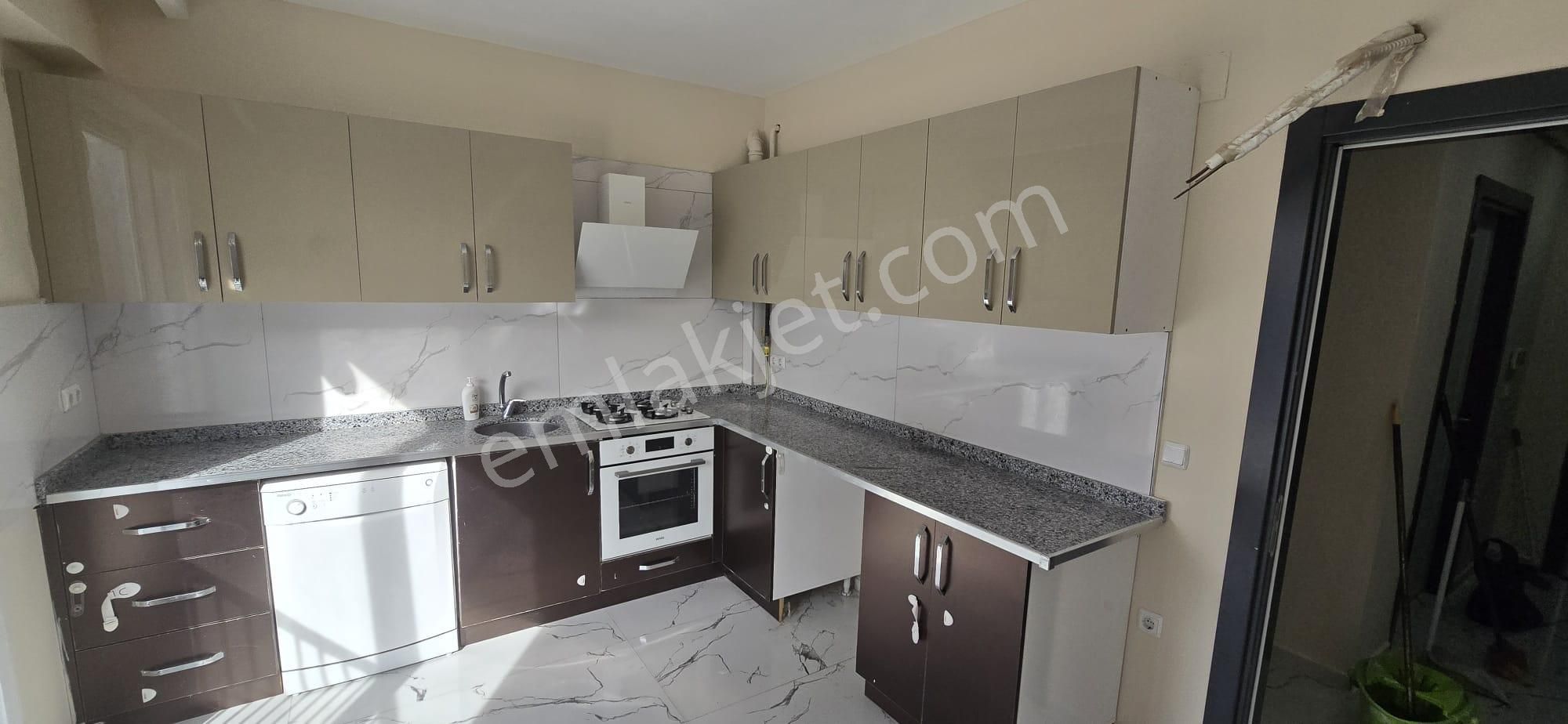 Adana Çukurovada Yurt Mahallesinde Doğalgazlı 3+1 Kiralık Fırsat Daire - Görsel 10