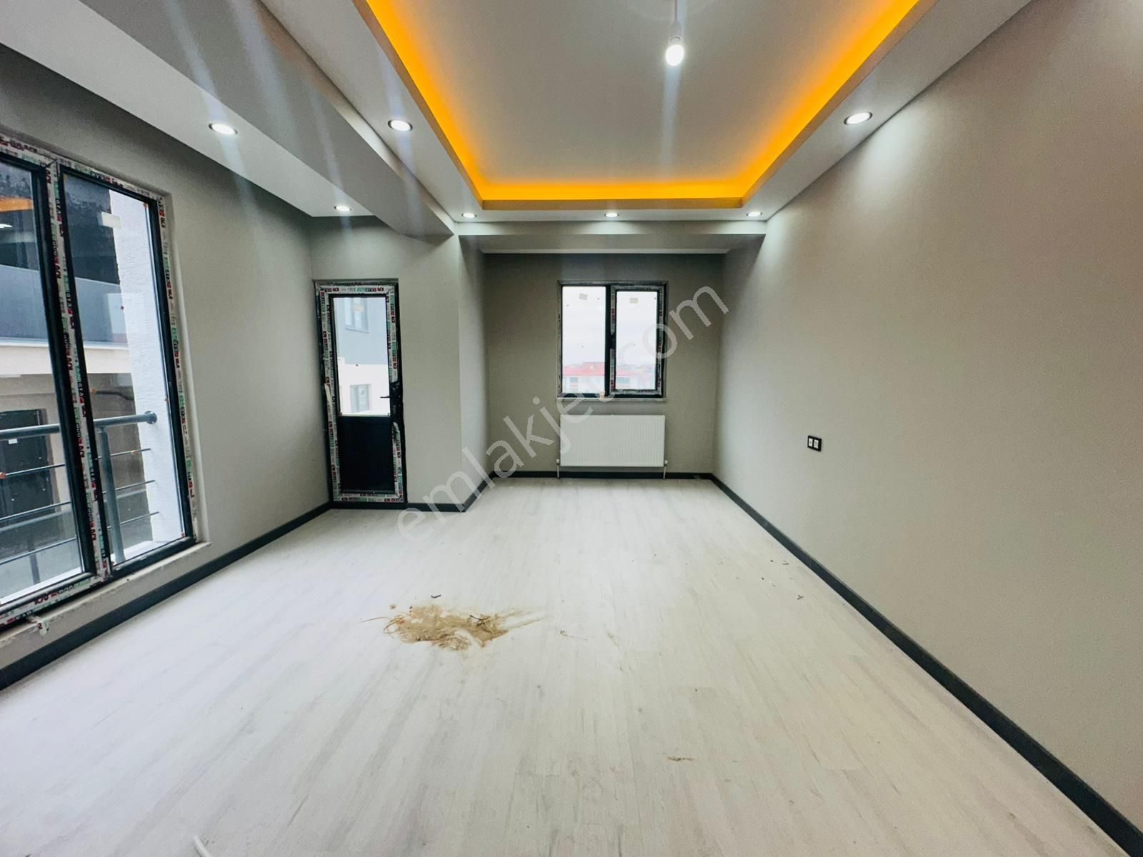 Güven'den Kapaklı'da Caddeye ,hastaneye Yakın Geniş 2+1 Daire - Görsel 2