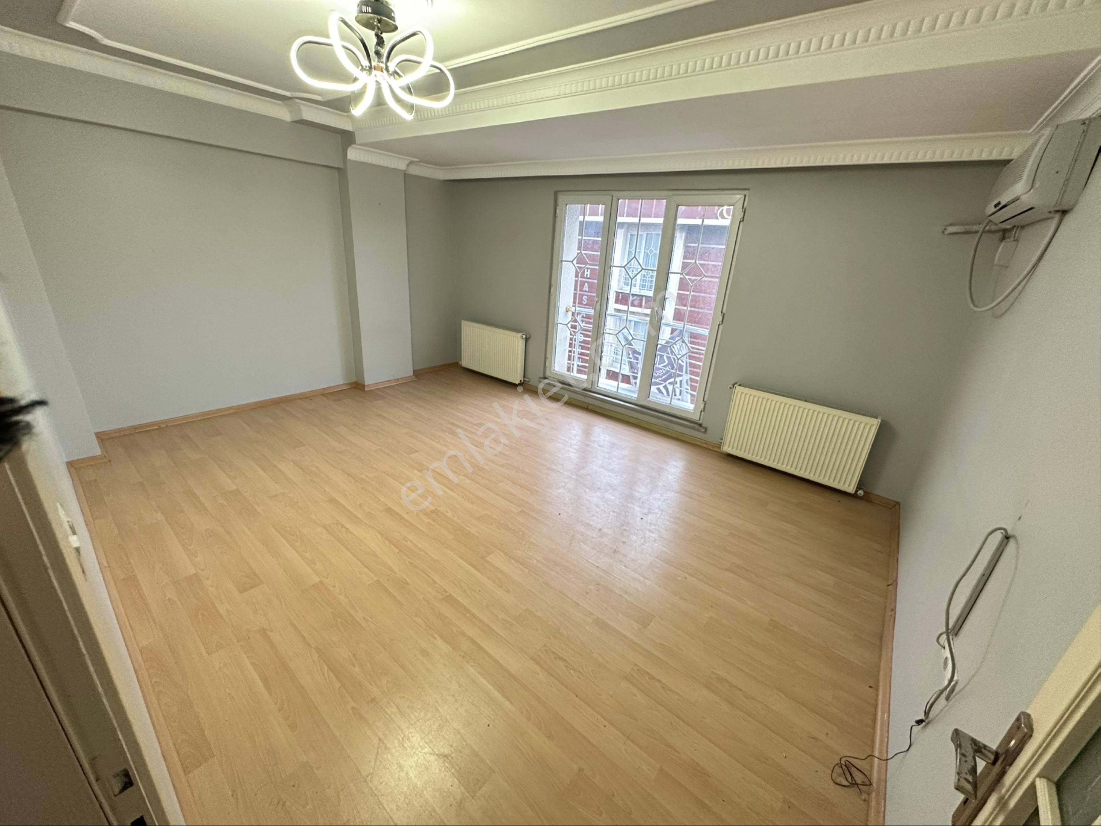 Cebeci Mah’de S Caddesine 4+2 200m2 Girişleri Ayrı Bağımsız Dublex Daire