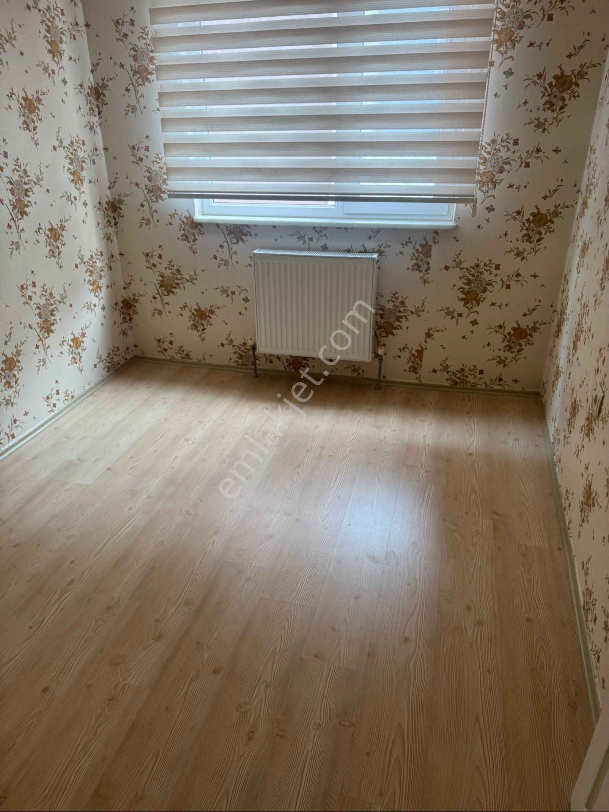 Selimiye Mahallesinde 250m2 5+1 10 Yaşında Dubleks Daire - Görsel 8