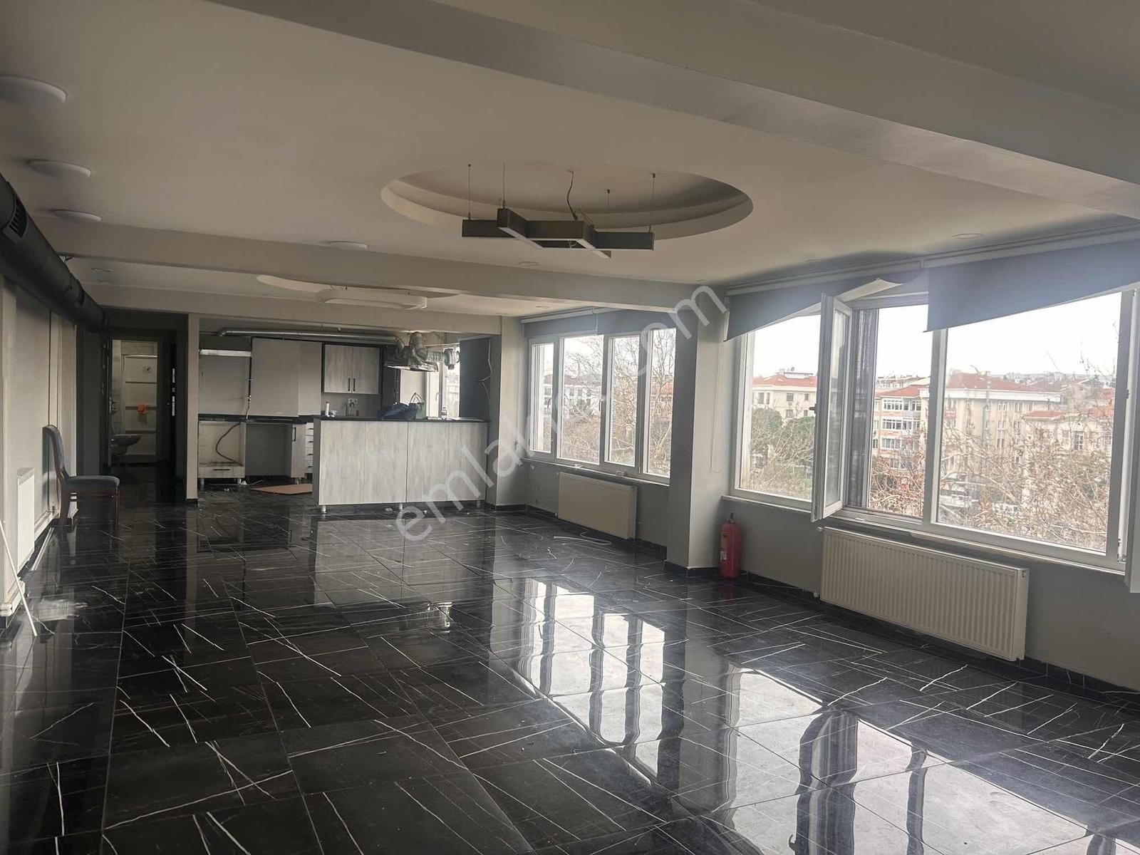 Meydanda Tabela Değerli 120m2 Asansörlü - Görsel 8