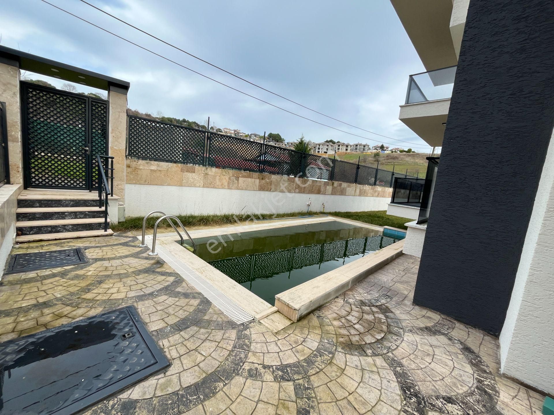 Şile Merkeze Yakın Müstakil Havuzlu 2 Katlı 6+1 Sıfır Lüks Villa - Görsel 4