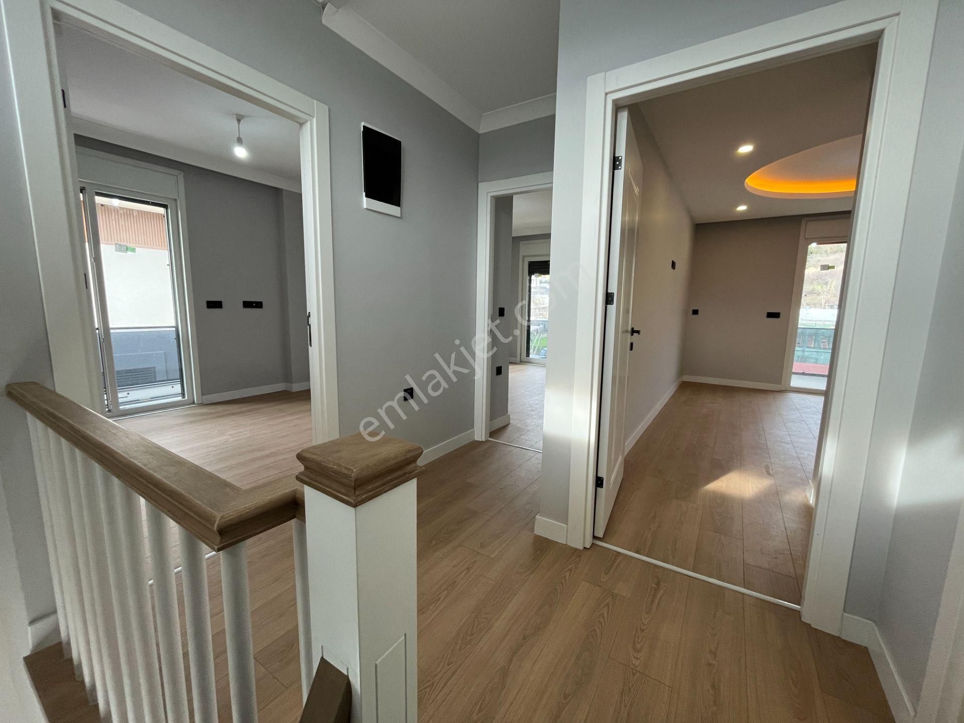 Şile Merkeze Yakın Müstakil Havuzlu 2 Katlı 6+1 Sıfır Lüks Villa - Görsel 8