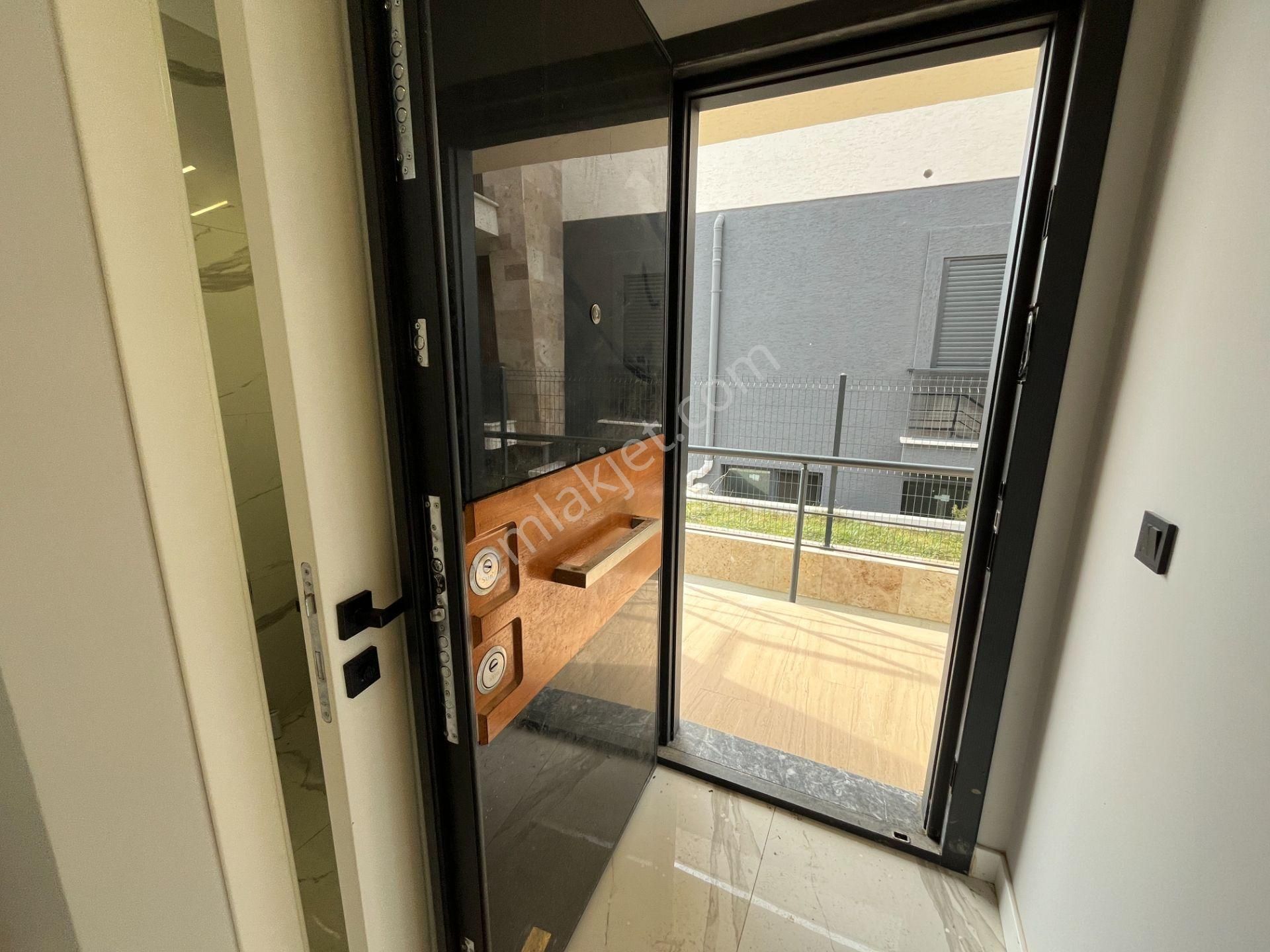 Şile Merkeze Yakın Müstakil Havuzlu 2 Katlı 6+1 Sıfır Lüks Villa - Görsel 22