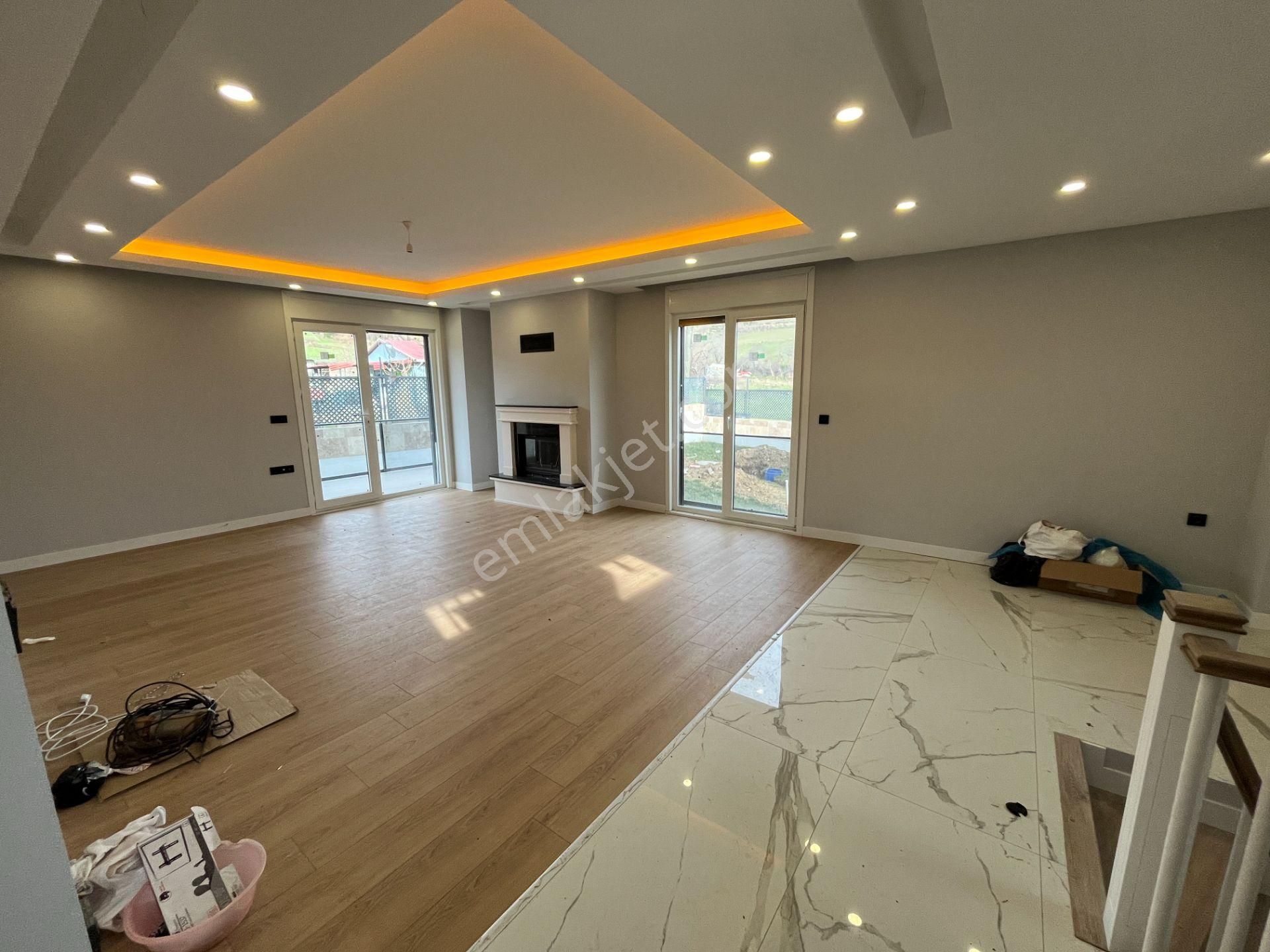 Şile Merkeze Yakın Müstakil Havuzlu 2 Katlı 6+1 Sıfır Lüks Villa - Görsel 5