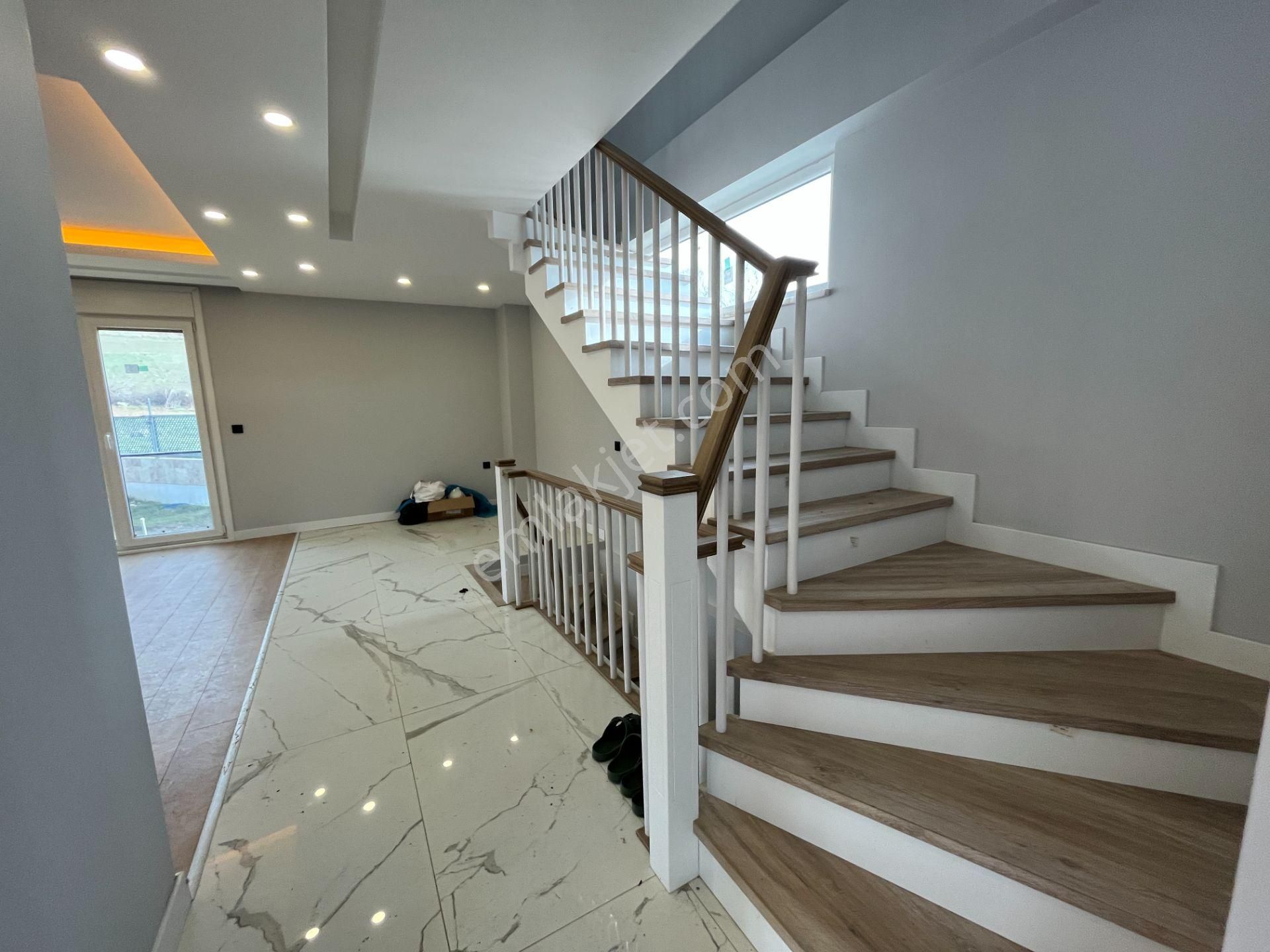 Şile Merkeze Yakın Müstakil Havuzlu 2 Katlı 6+1 Sıfır Lüks Villa - Görsel 27