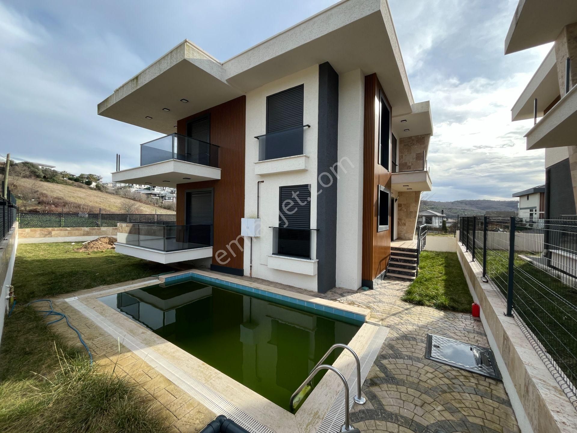 Şile Merkeze Yakın Müstakil Havuzlu 2 Katlı 6+1 Sıfır Lüks Villa - Görsel 2