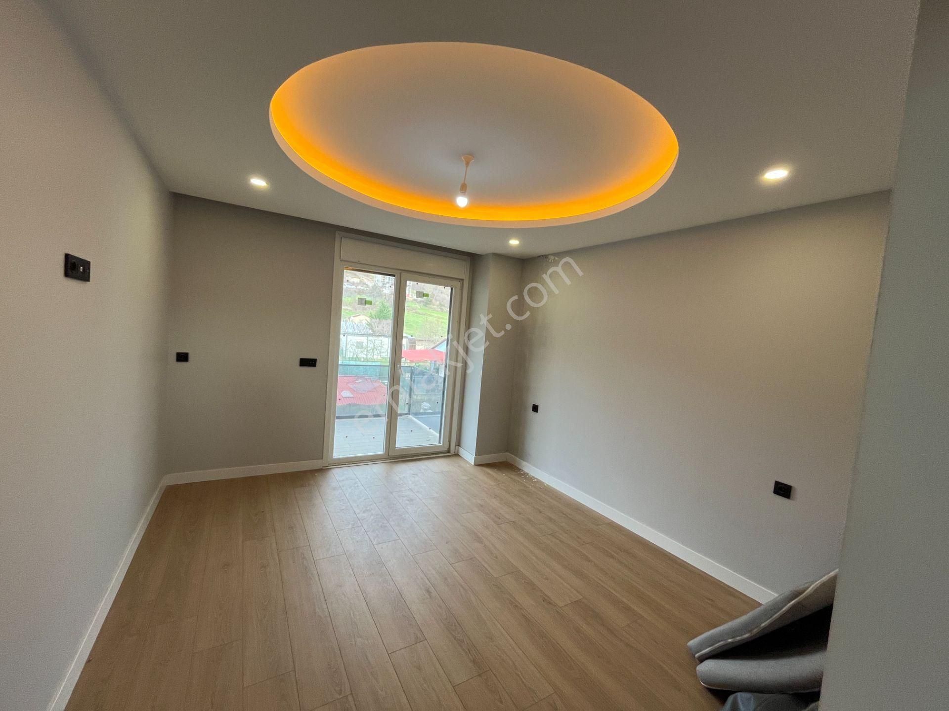 Şile Merkeze Yakın Müstakil Havuzlu 2 Katlı 6+1 Sıfır Lüks Villa - Görsel 12