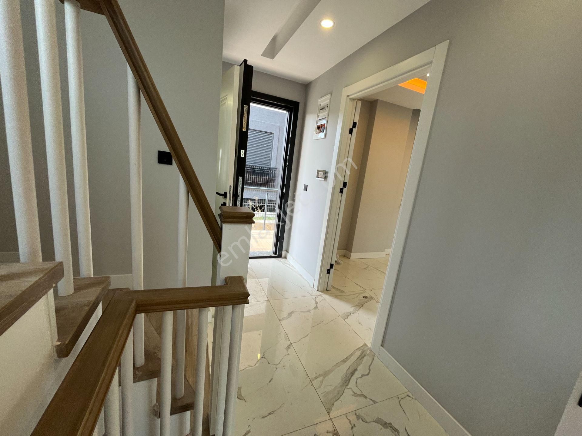 Şile Merkeze Yakın Müstakil Havuzlu 2 Katlı 6+1 Sıfır Lüks Villa - Görsel 25