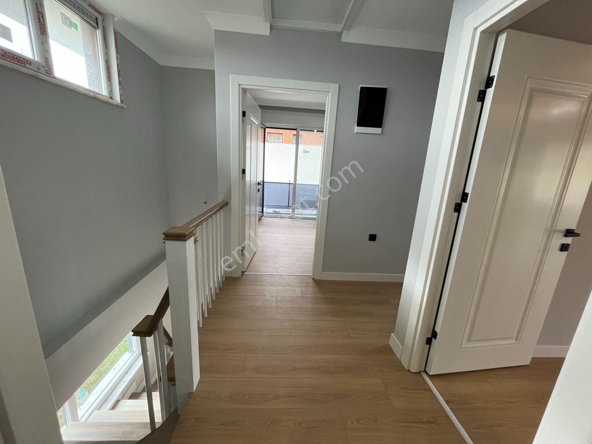 Şile Merkeze Yakın Müstakil Havuzlu 2 Katlı 6+1 Sıfır Lüks Villa - Görsel 13