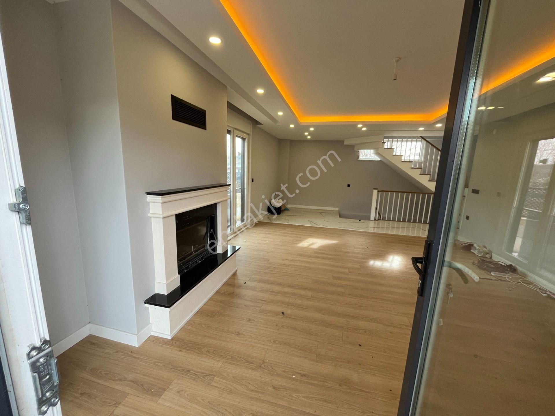 Şile Merkeze Yakın Müstakil Havuzlu 2 Katlı 6+1 Sıfır Lüks Villa - Görsel 7