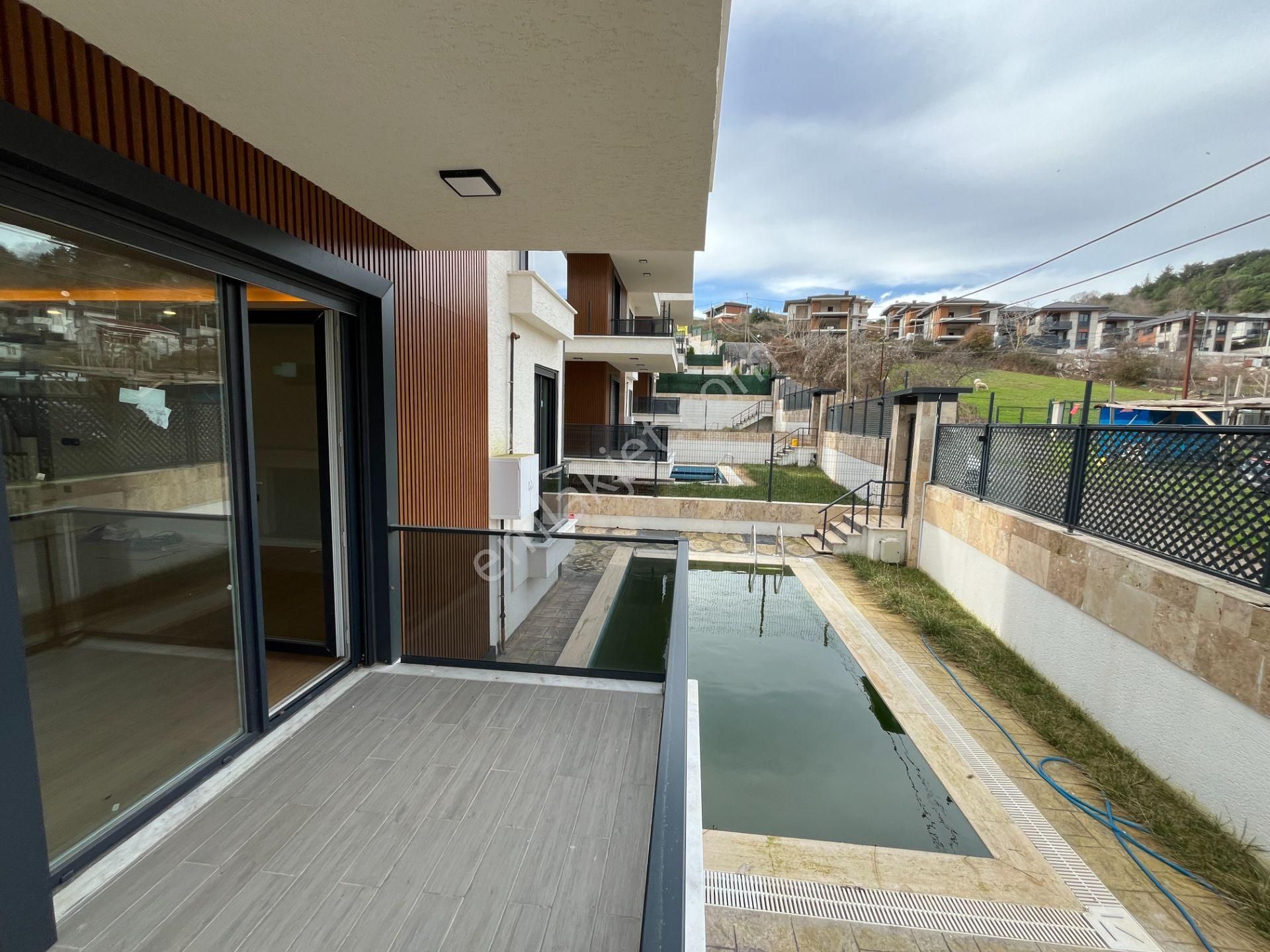 Şile Merkeze Yakın Müstakil Havuzlu 2 Katlı 6+1 Sıfır Lüks Villa - Görsel 24