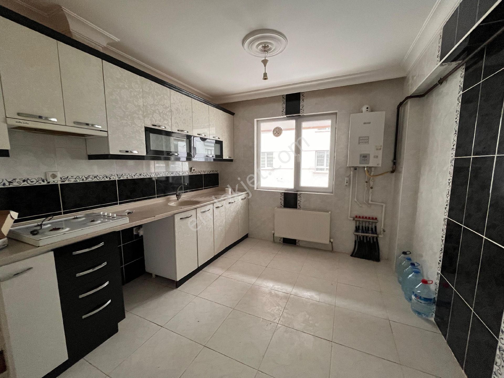 Başak Mah 3+1 Kat Konumlu Asansörlü Satılık Daire Hilal Emlaktan