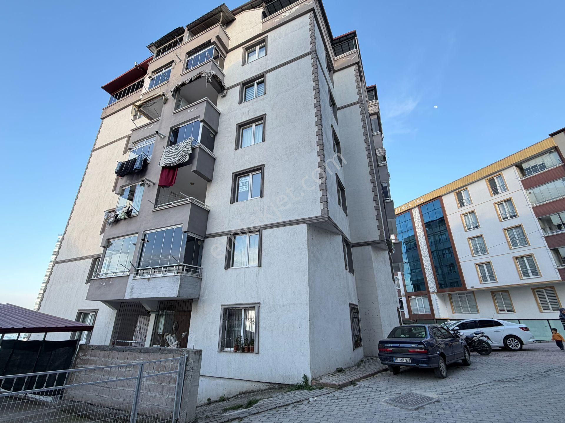 Geniş 3+1 Çevresi Açık Kat Mülkiyet Tapulu Satılık Daire - Görsel 5