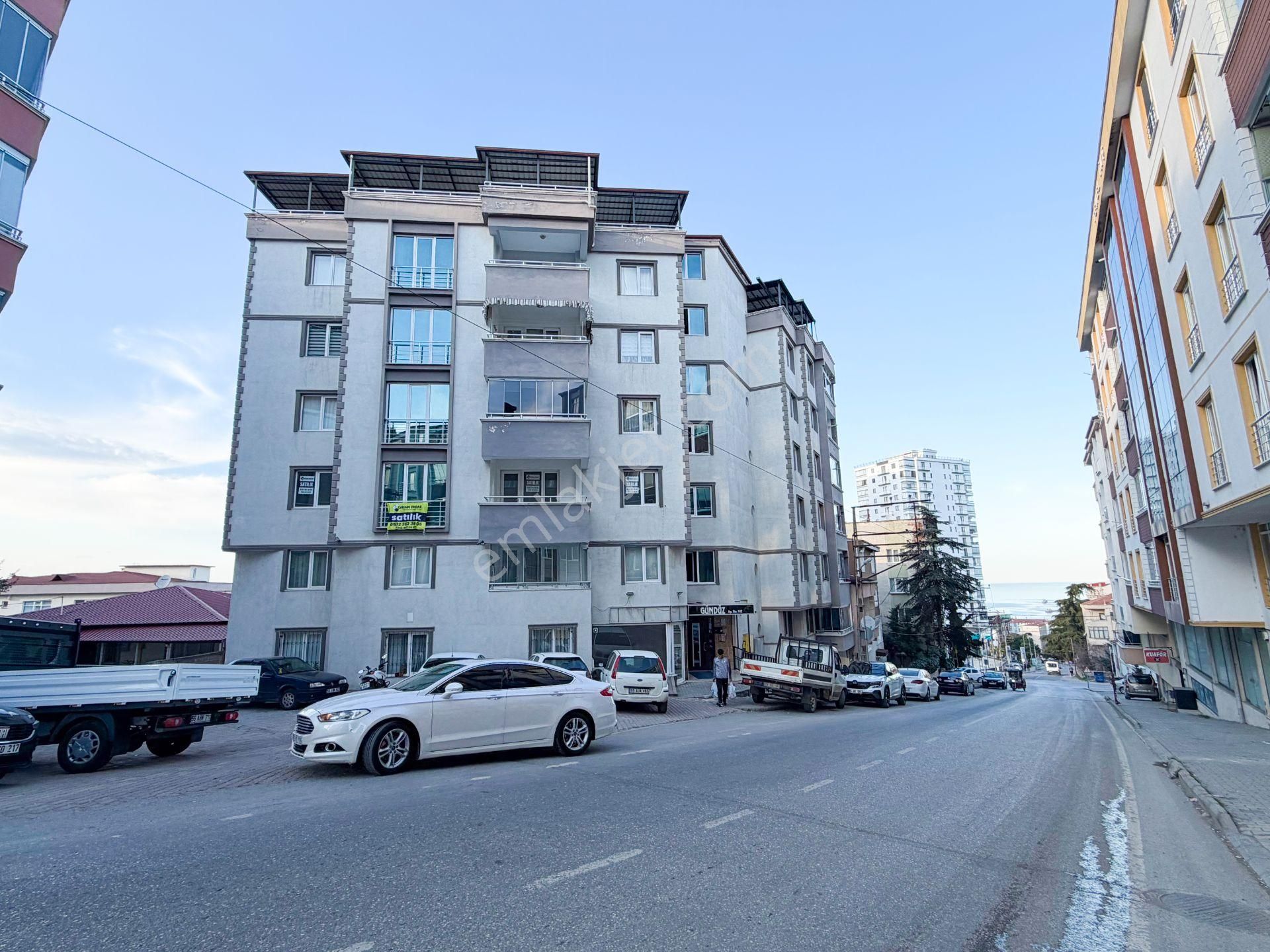 Geniş 3+1 Çevresi Açık Kat Mülkiyet Tapulu Satılık Daire