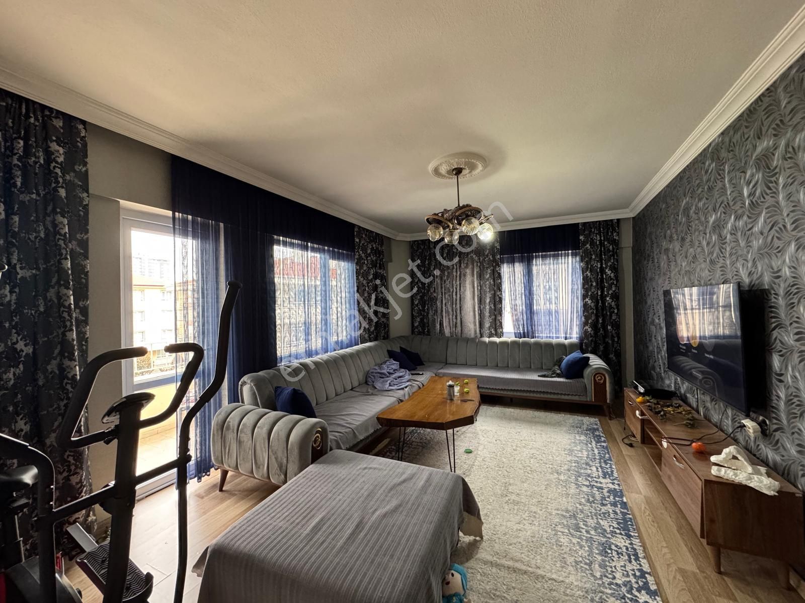 Pursaklar Mehmet Zengin Emlak'tan Merkez Mah. 1.kat 3+1 Uygun Fiyata Daire - Görsel 11