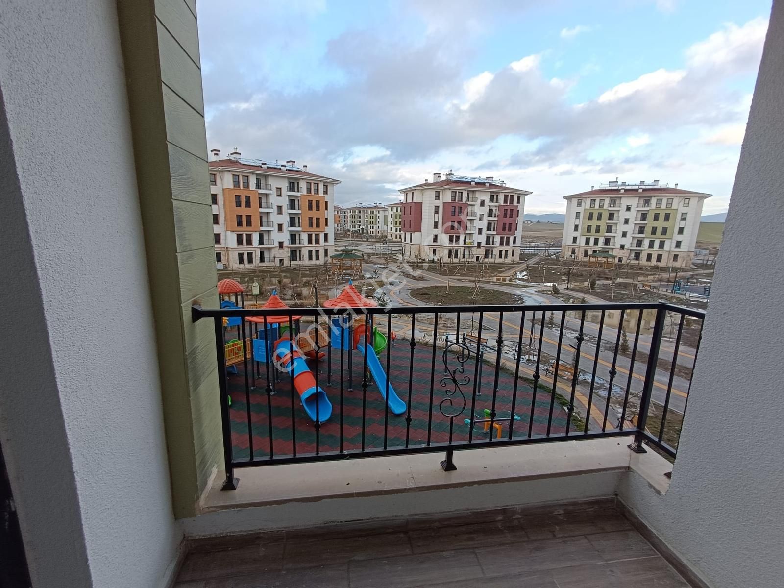 Saraycık 5.bölge 2.etap Toki Konutlarında Kiralık 2+1 Daire - Görsel 3