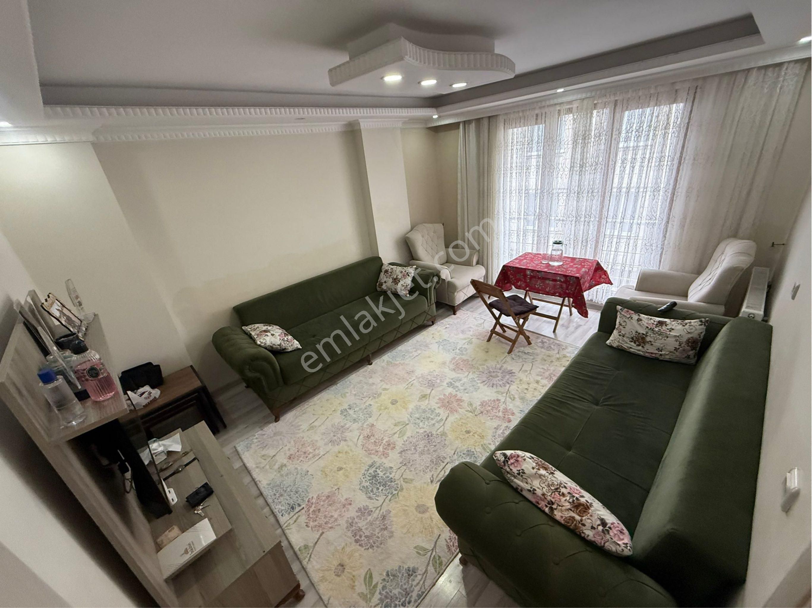 Cebeci Mah Caddeye Yakın 2+1 100m2 Satılık Balkonlu Ara Kat Daire