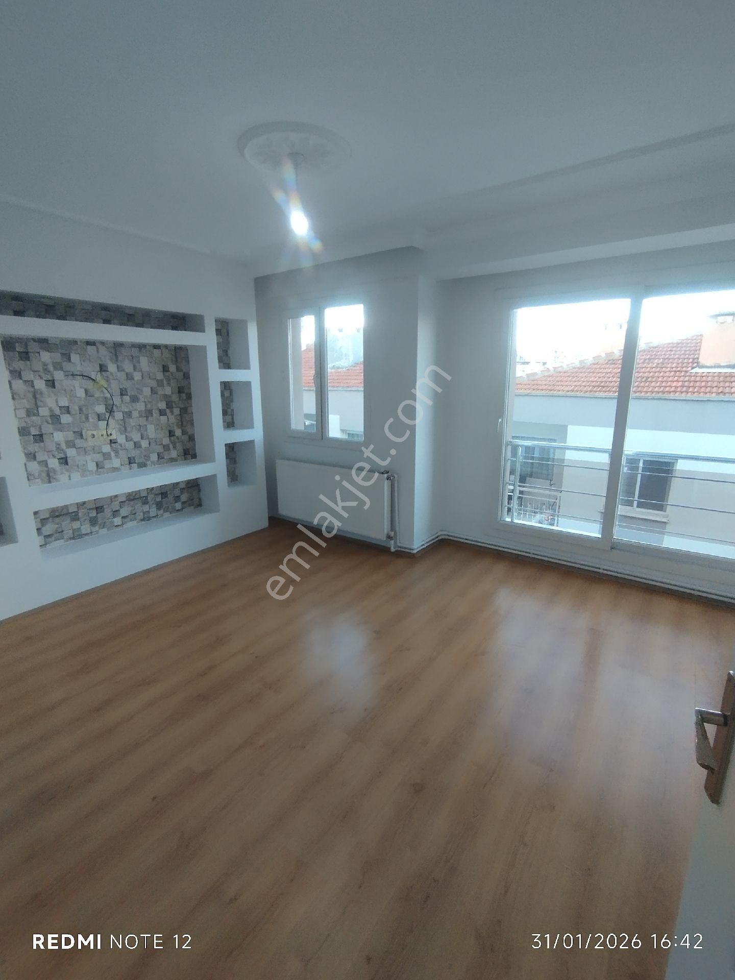 Gülyaka Da 2+1 Kiralık Asansörlü - Görsel 2