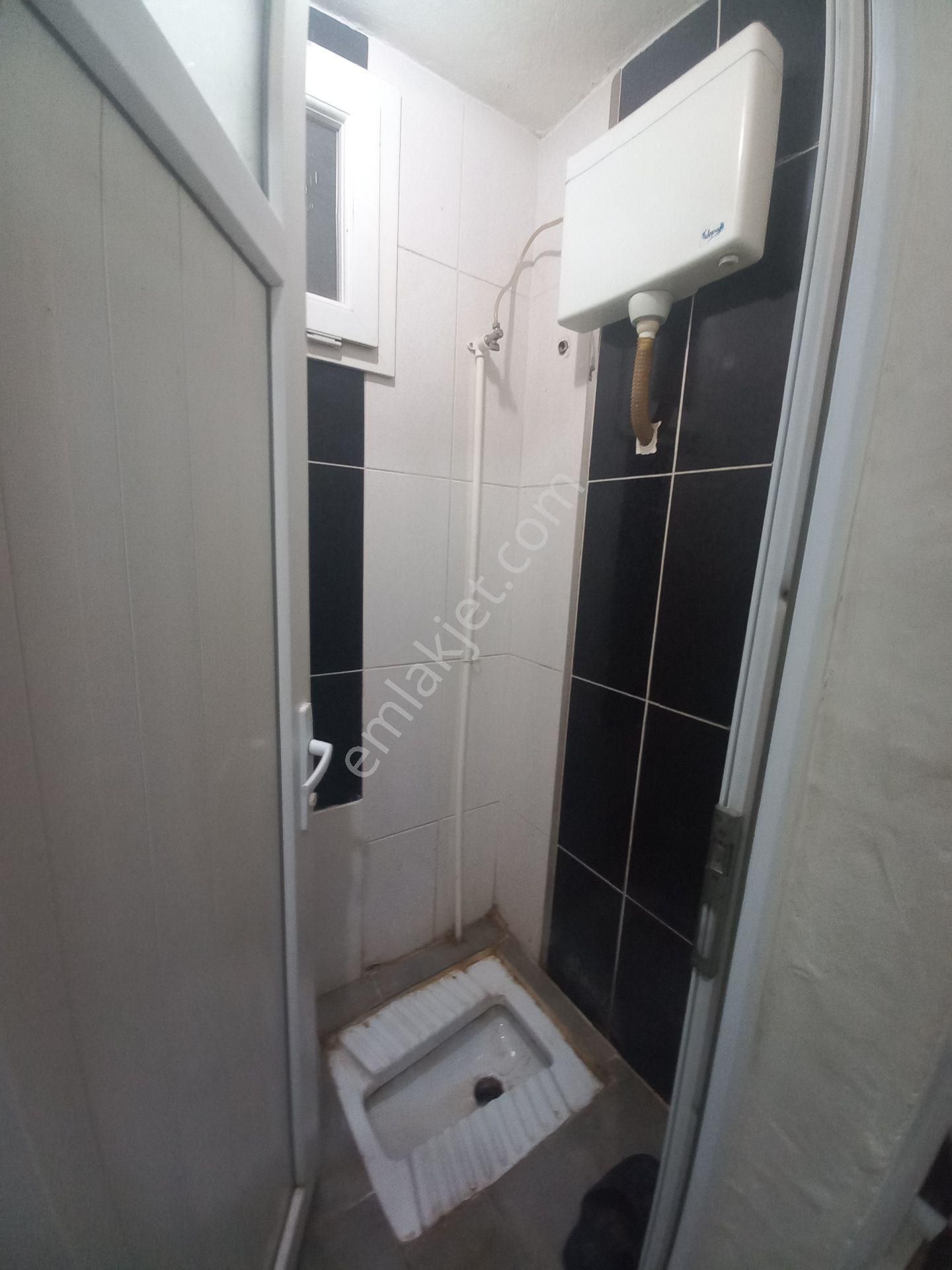 İzmir Bornova Serintepe'de Satılık 3 Katlı Bina - Görsel 8