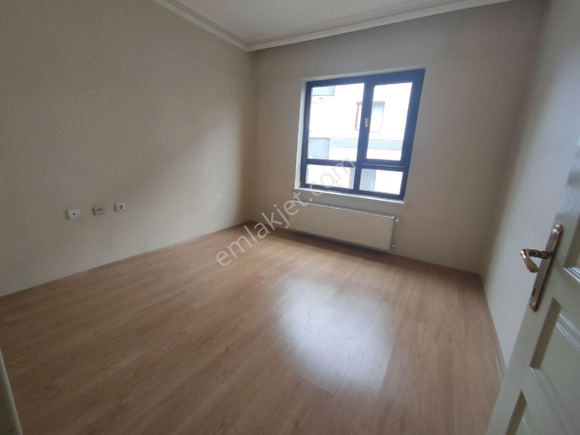 Karapürçek Mah Merkezde 3+1 Cadde Üzerinde Kiralık Daire - Görsel 13