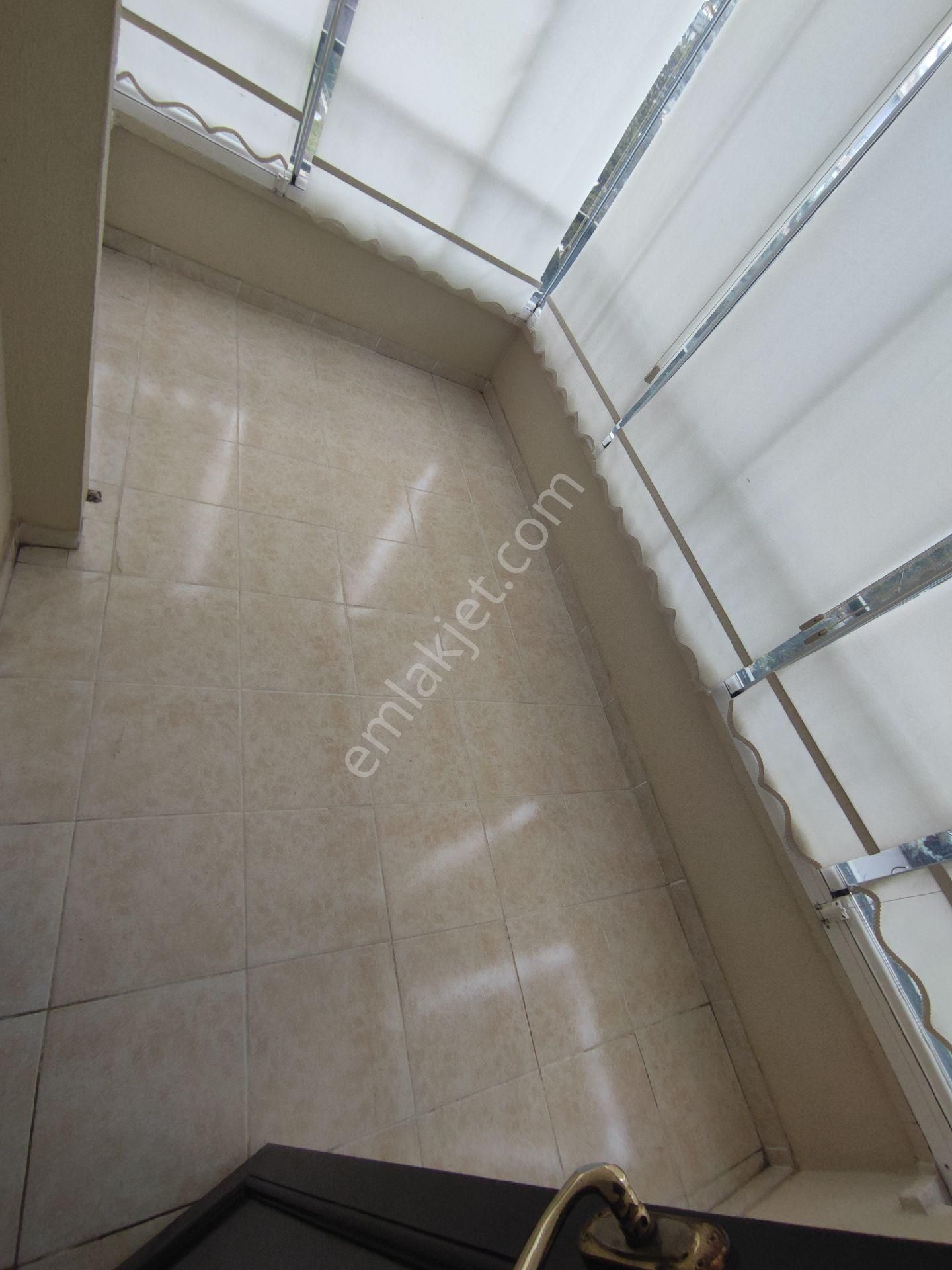 Karapürçek Mah Merkezde 3+1 Cadde Üzerinde Kiralık Daire - Görsel 16