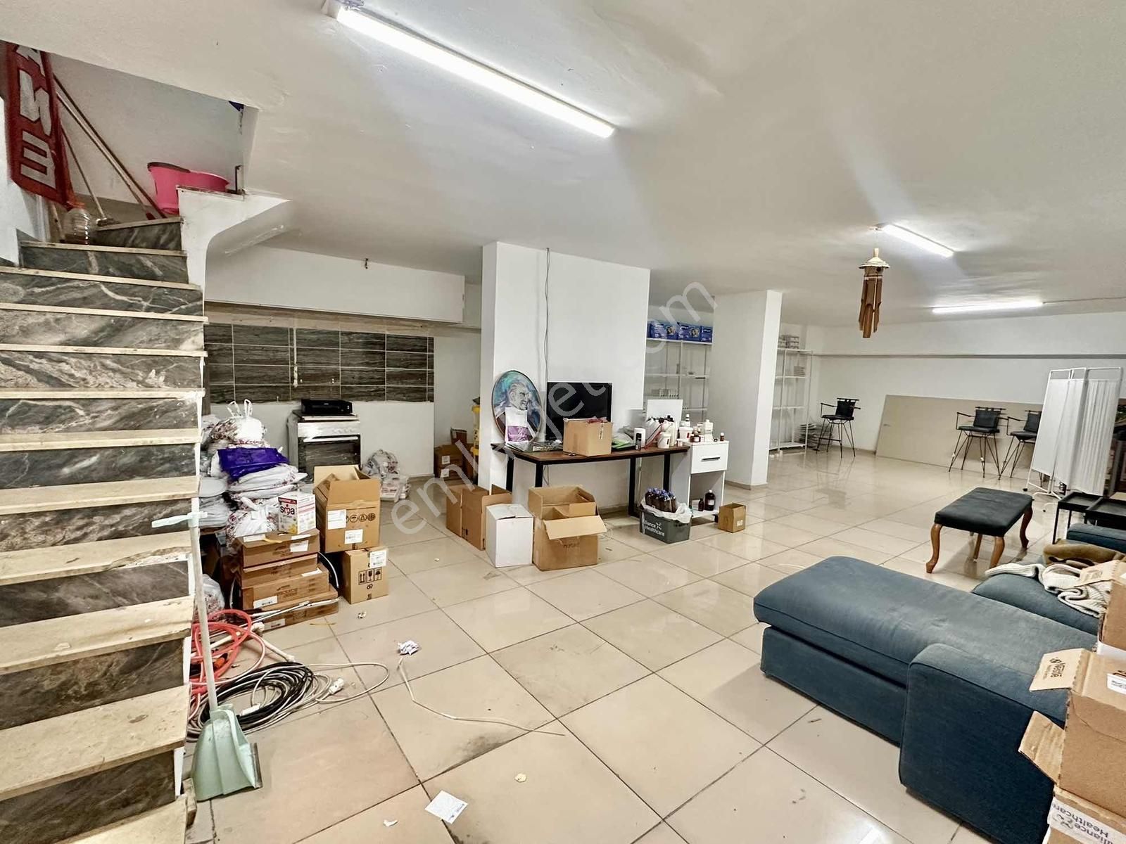 Şennur Altındaş'dan Prestijli Konumda Satılık Dükkan - Görsel 2