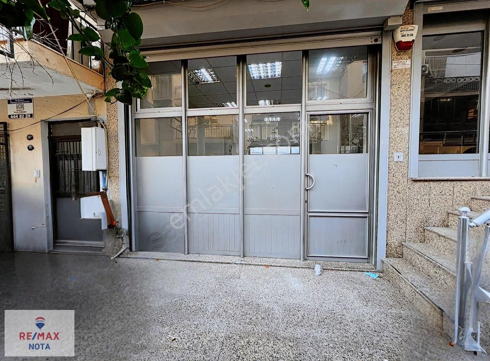 Gaziemir Binbaşı Reşat Bey Mahallesinde Kiralık Dükkan - Görsel 4