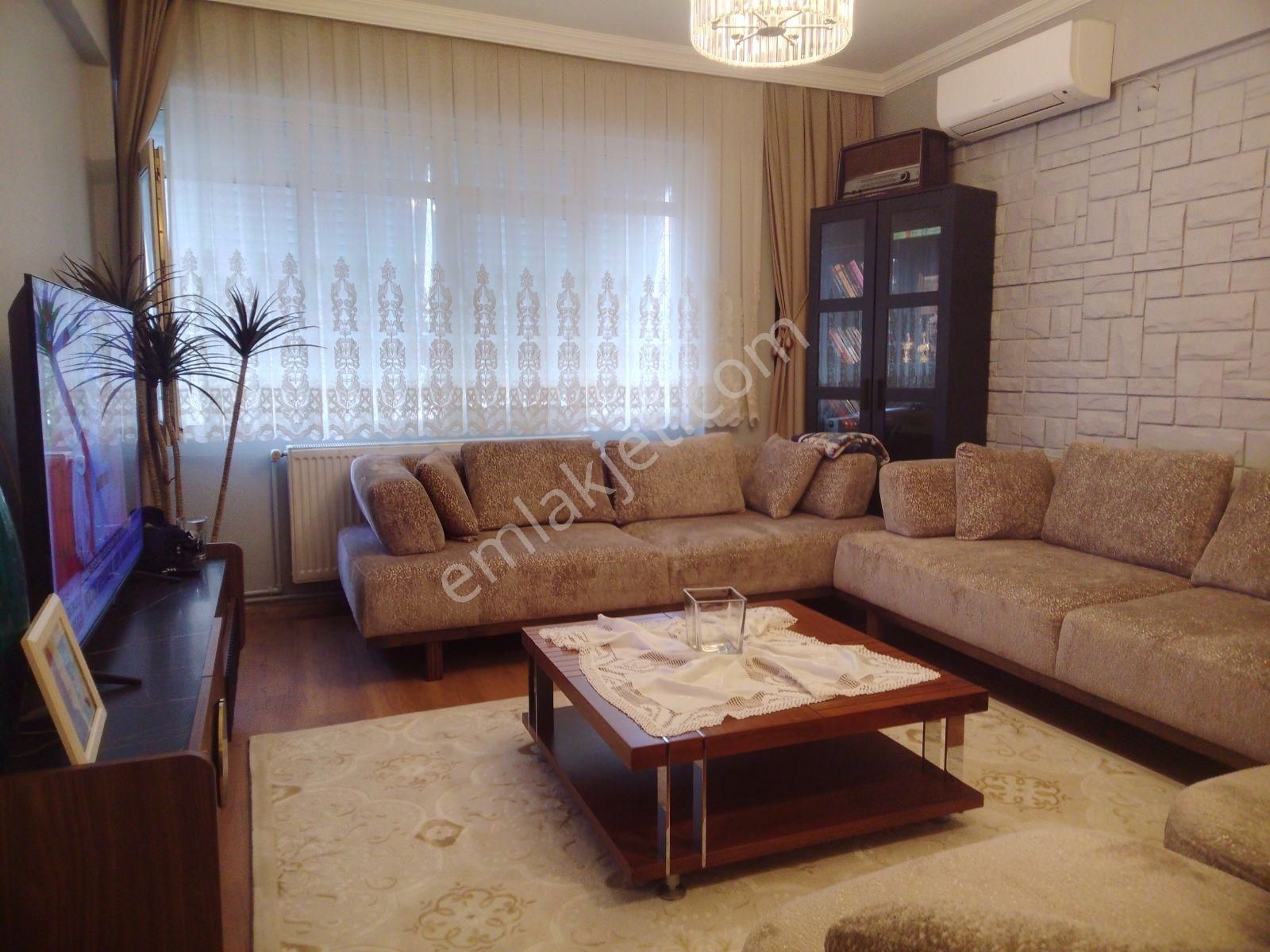 Acil Satılık Üçyol Merkezde 2+1 Dogalgazlı Çift Cepheli Balkonlu - Görsel 8