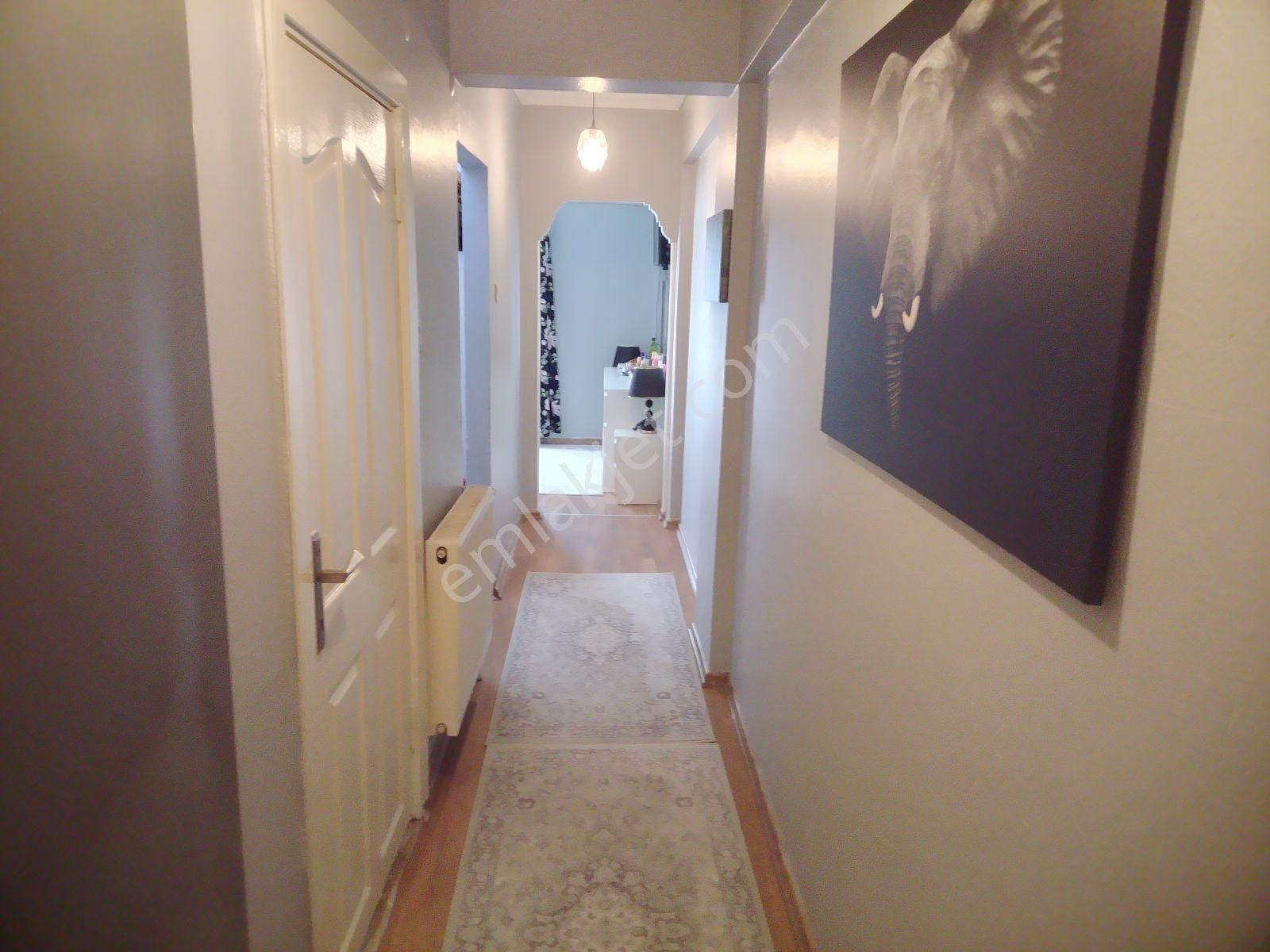 Acil Satılık Üçyol Merkezde 2+1 Dogalgazlı Çift Cepheli Balkonlu - Görsel 14