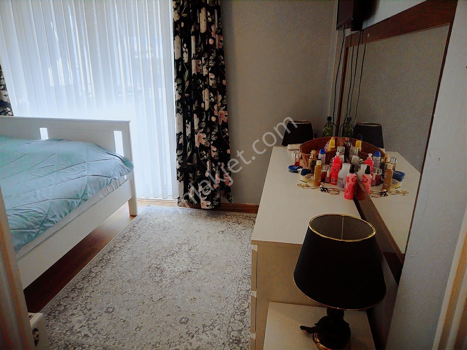 Acil Satılık Üçyol Merkezde 2+1 Dogalgazlı Çift Cepheli Balkonlu - Görsel 25