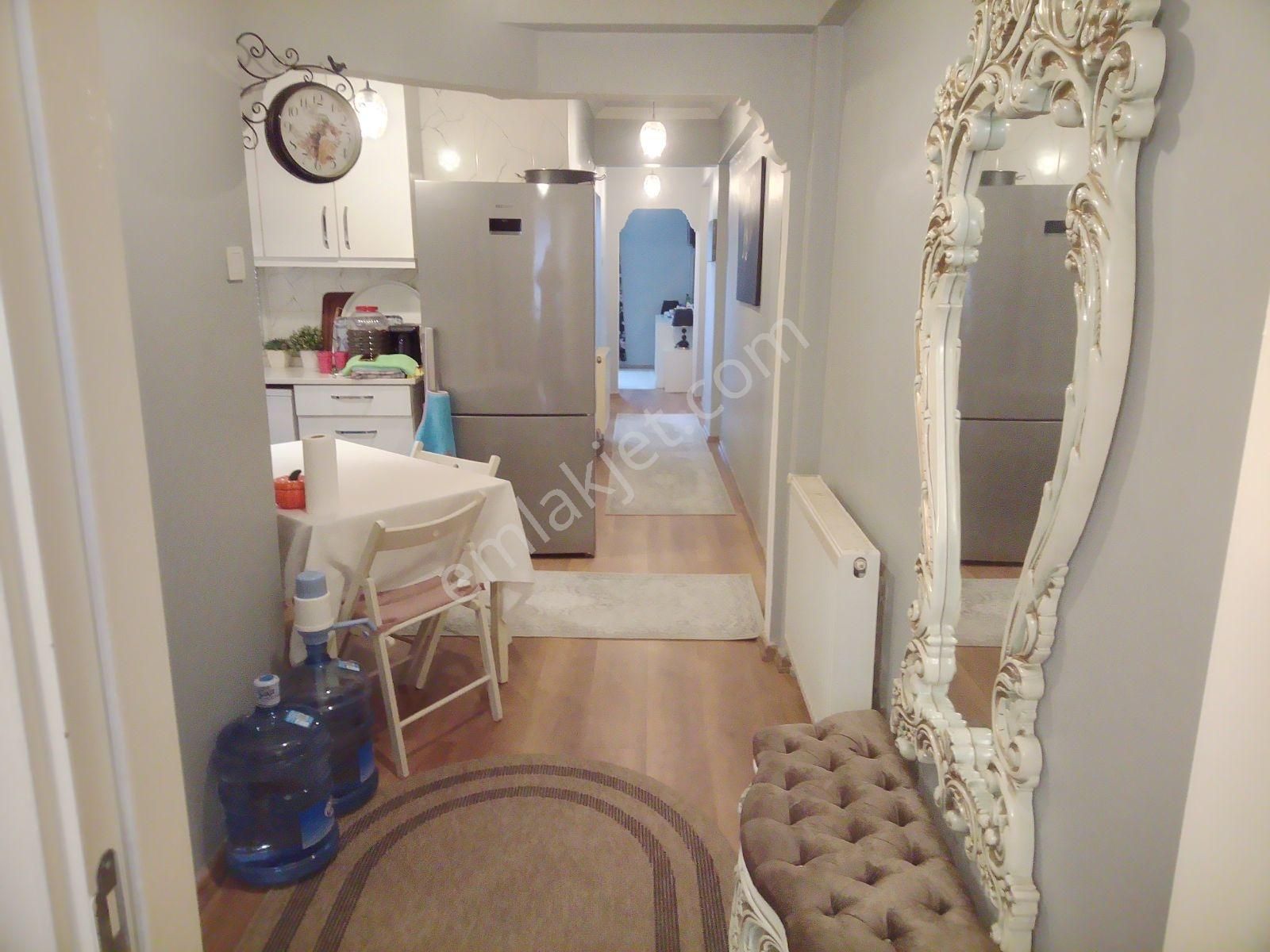 Acil Satılık Üçyol Merkezde 2+1 Dogalgazlı Çift Cepheli Balkonlu - Görsel 11