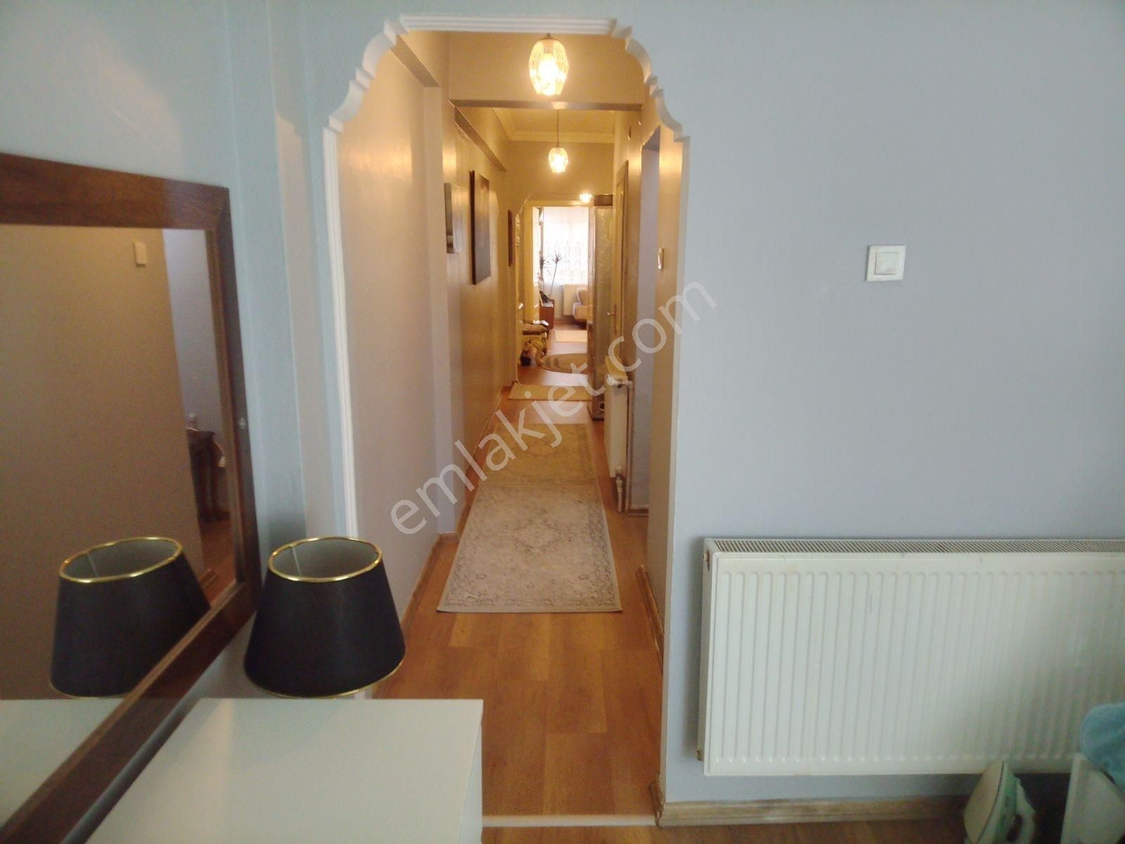 Acil Satılık Üçyol Merkezde 2+1 Dogalgazlı Çift Cepheli Balkonlu - Görsel 6