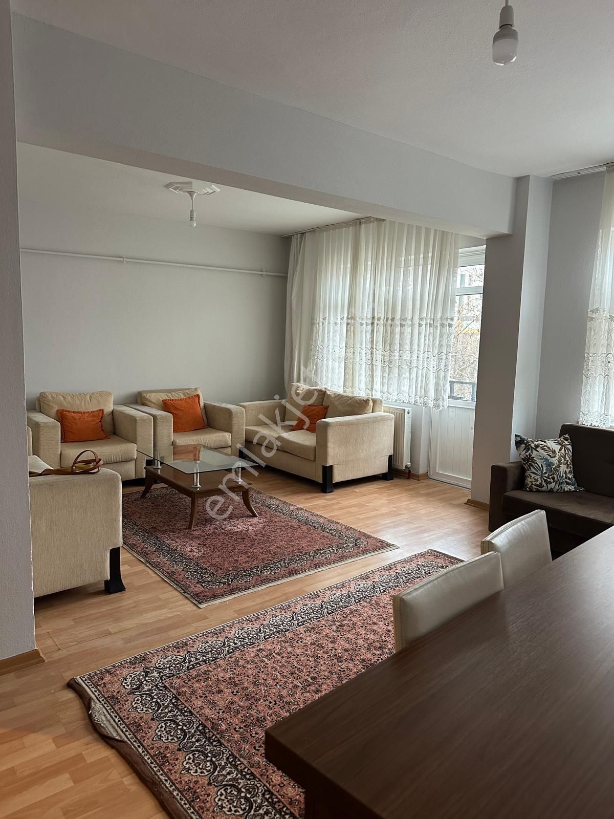 Gemlik Dereboyunda Cadde Cepheli 2+1 Eşyalı Kiralık Daire - Görsel 2