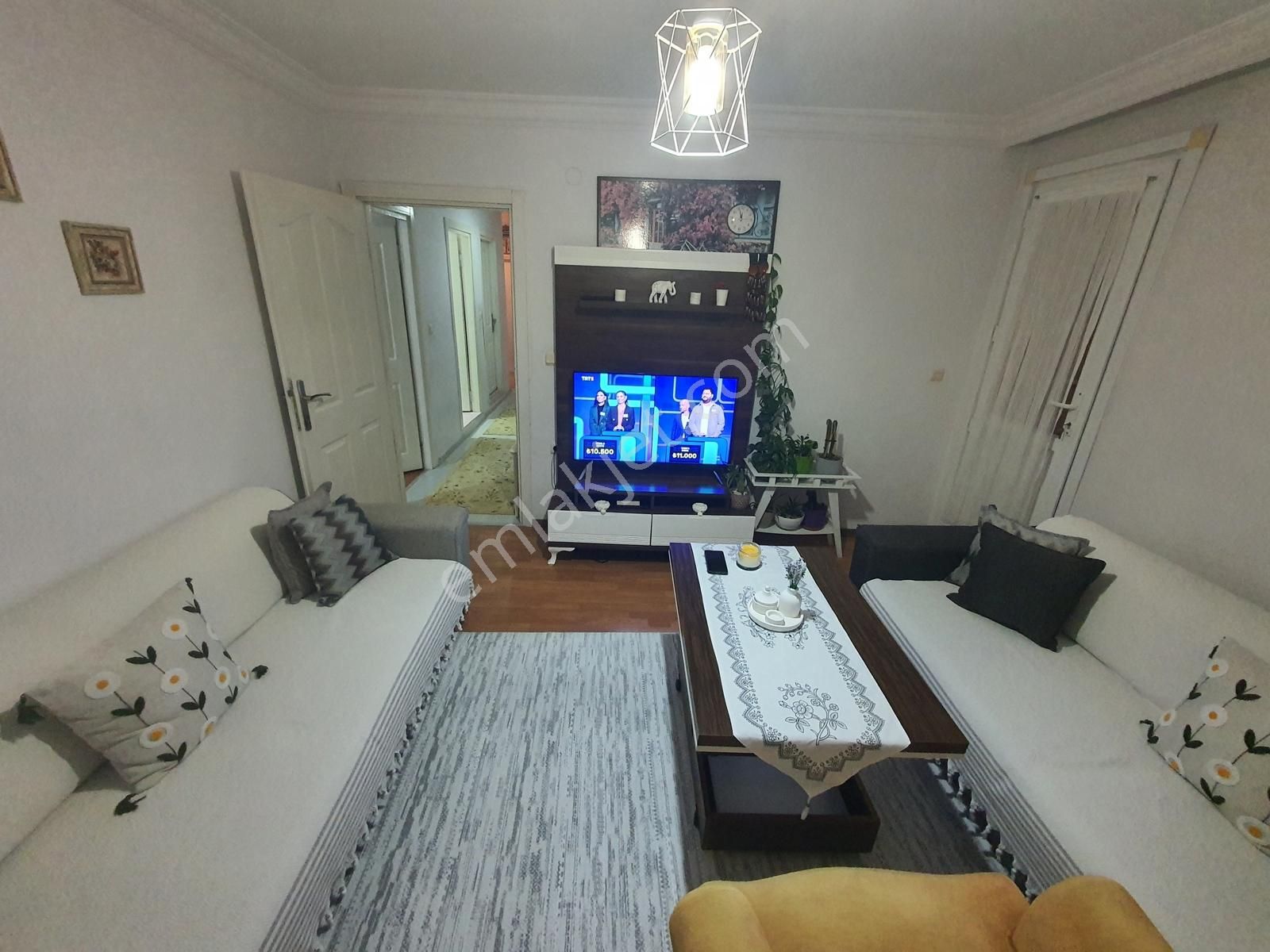 Çarşı İçinde Ravza Camii Ve Saat Kulesi Mevkiinde Ara Kat 3+1 - Görsel 17