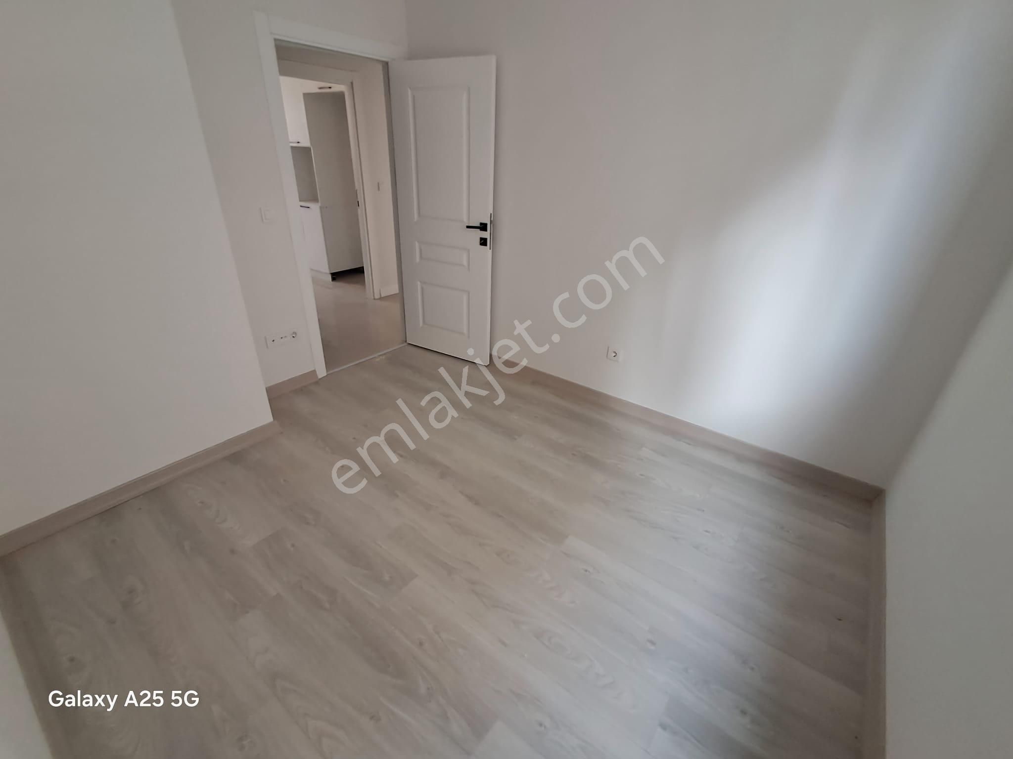 Ataşehir K.bakkalköyde Tapu Masrafı Olmayan,sıfır 2+1 Arakat - Görsel 15