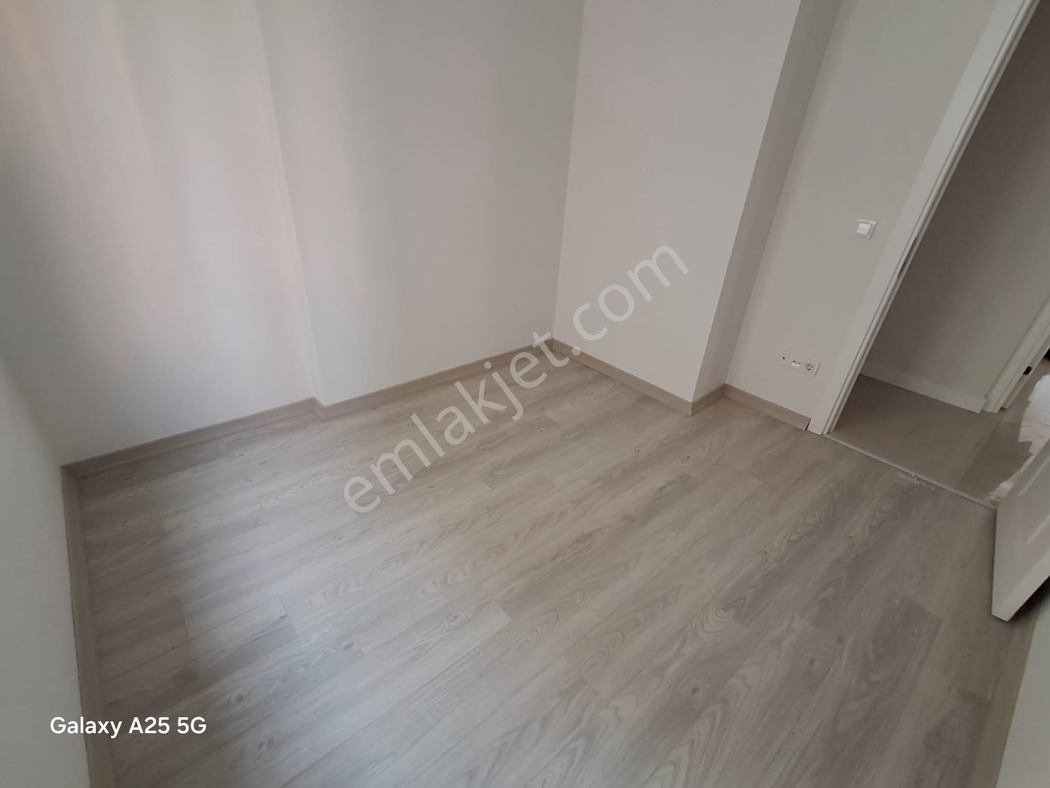 Ataşehir K.bakkalköyde Tapu Masrafı Olmayan,sıfır 2+1 Arakat - Görsel 16