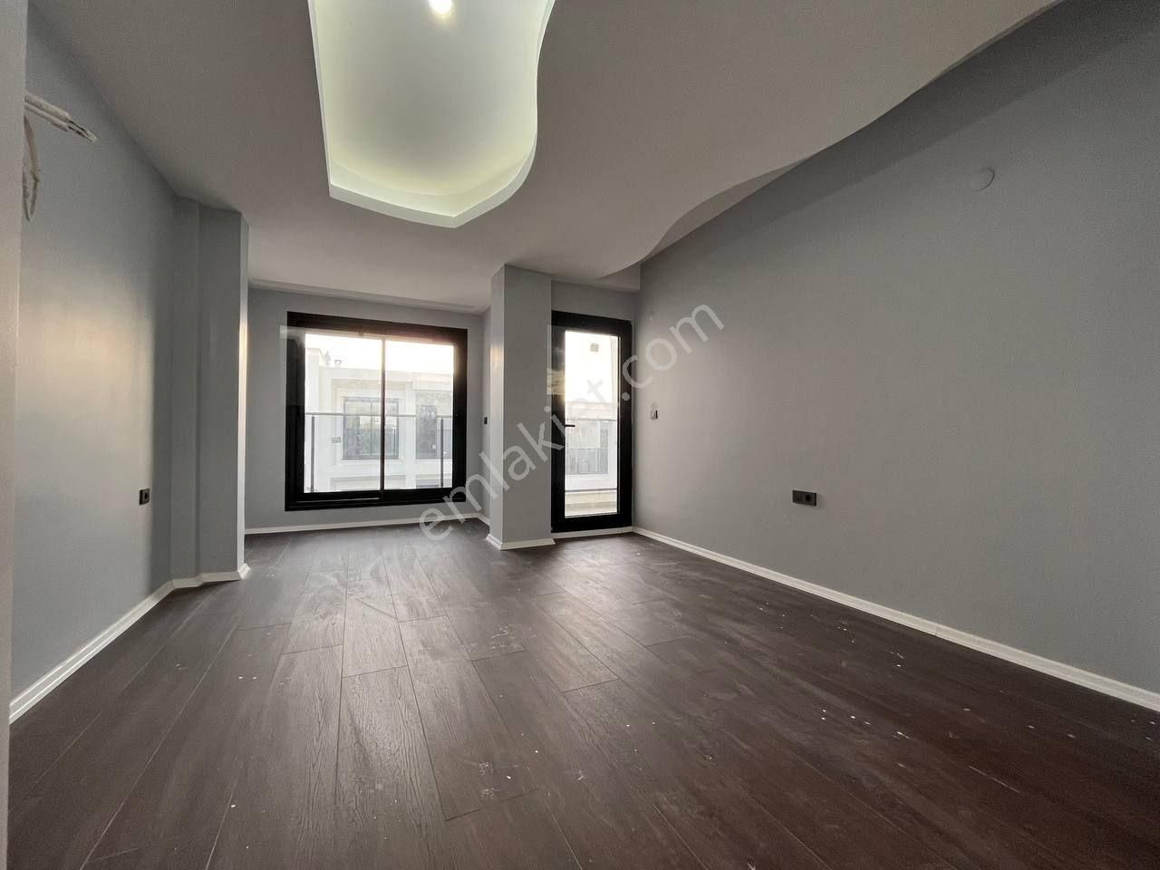 Havuzlu, Özel Bahçeli, Sitede, Yerden Isıtmalı Tribleks Villa - Görsel 9