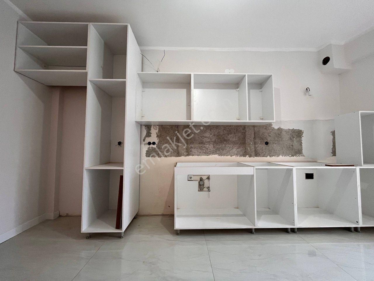 Iç Mimar Elinden, Otoparklı, Ekstralı, Ara Kat, Geniş 2+1 Daire! - Görsel 3