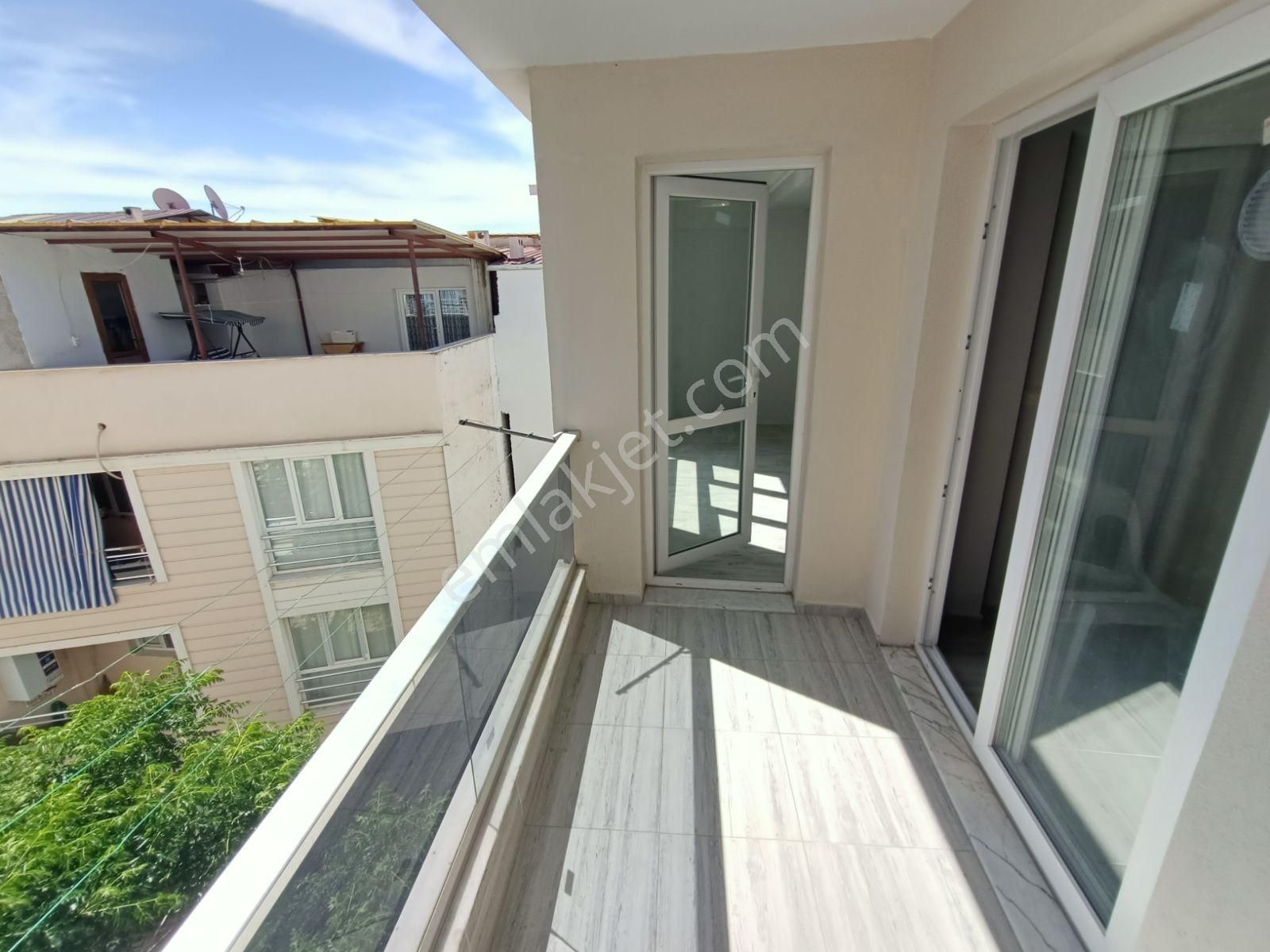 Merkez'de, Asansörlü, Kapalı Otoparklı, Kiracılı 2+1 Daire - Görsel 4