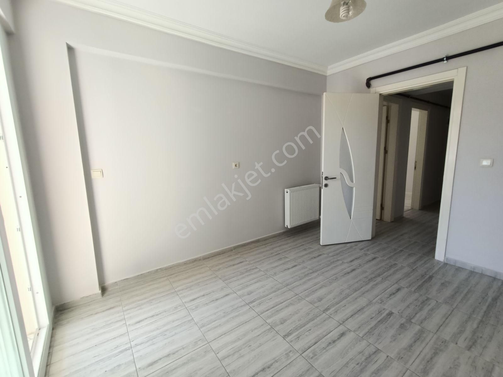Merkez'de, Asansörlü, Kapalı Otoparklı, Kiracılı 2+1 Daire - Görsel 6