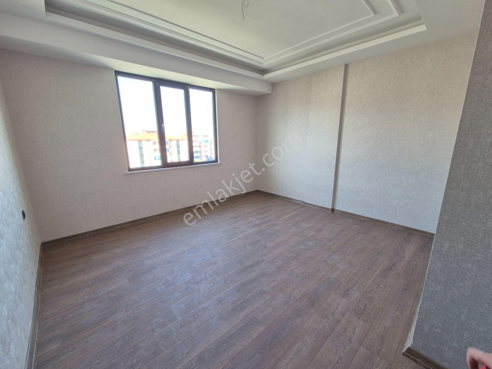 Parsana Mah. İşyapar Gayrimenkul'den Kilerli Kapalı Otoparklı Sıfır Lüks 4+1 Daire - Görsel 4