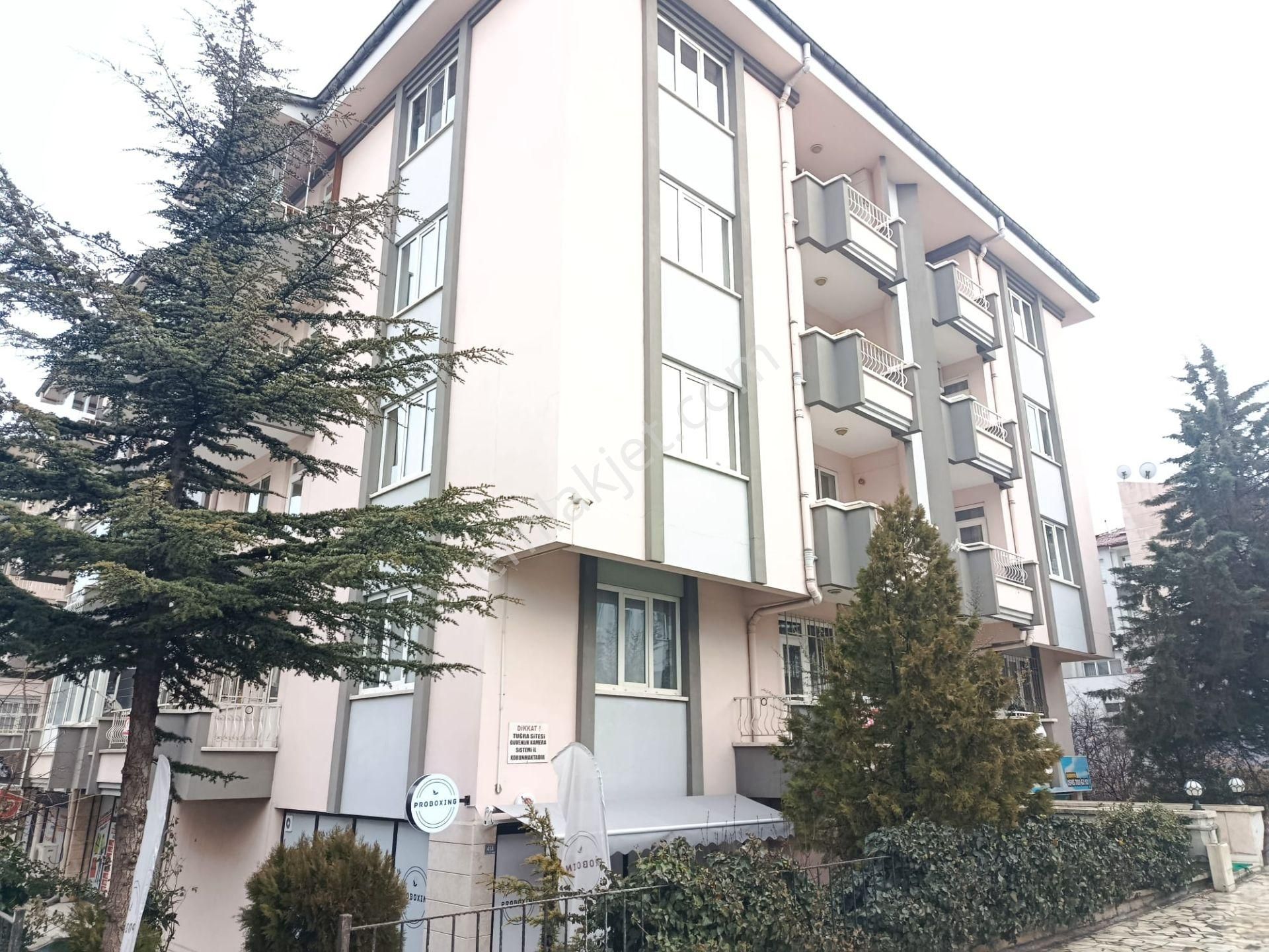 Afyon Tezcan Emlaktan Dumlupınar Mahallesinde Afjetli 3+1 Daire - Görsel 26