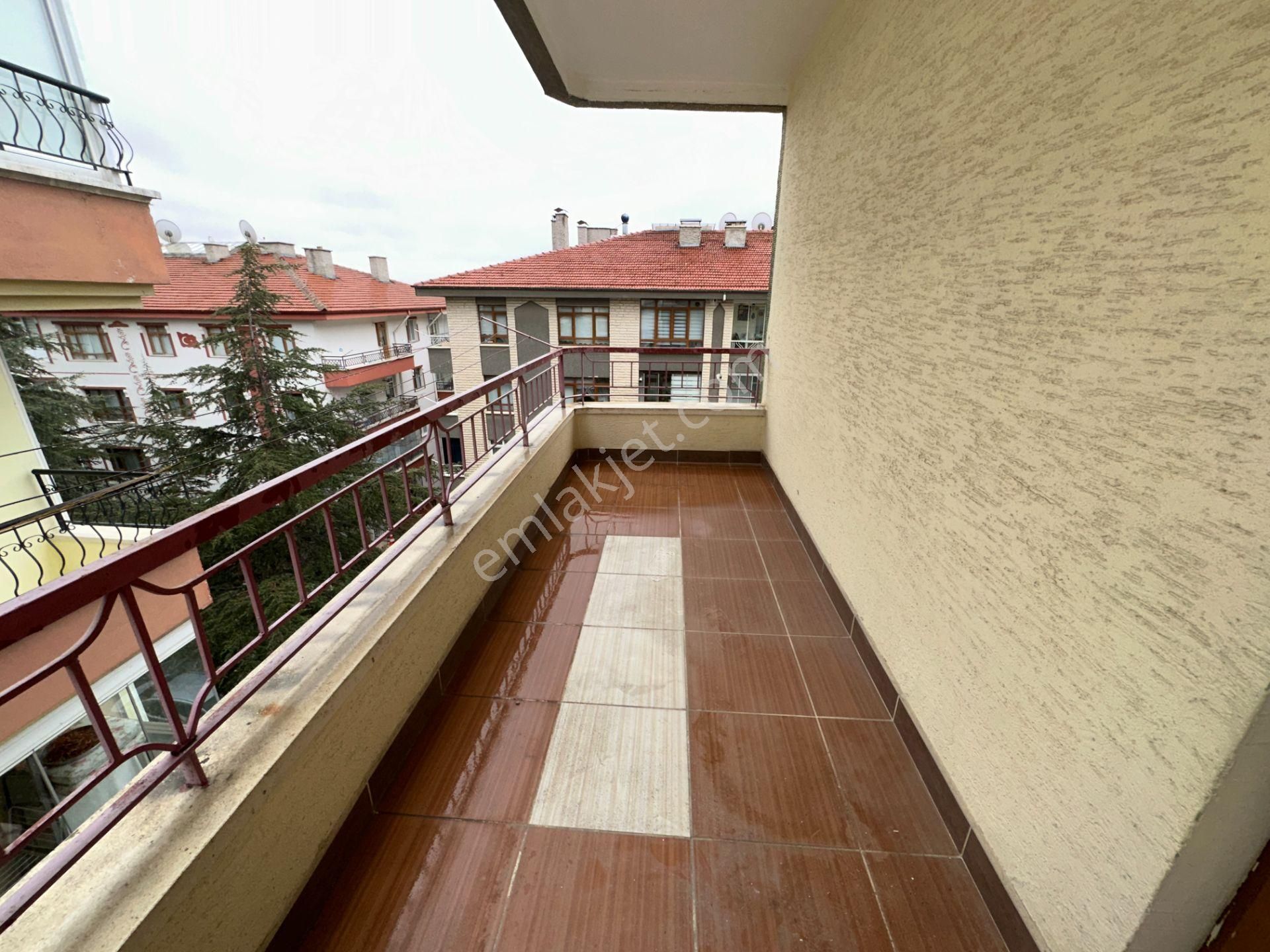 Adnan Menderes Mah 6+1 Merkezi Lokasyon Full Yapılı Ön Cephe - Görsel 19