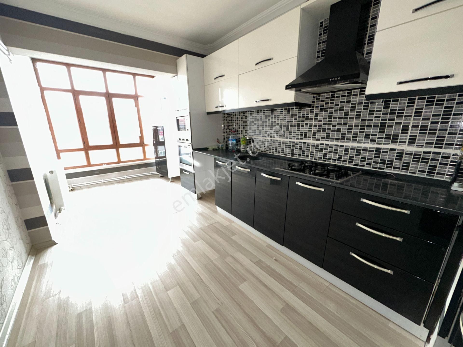 Adnan Menderes Mah 6+1 Merkezi Lokasyon Full Yapılı Ön Cephe - Görsel 2